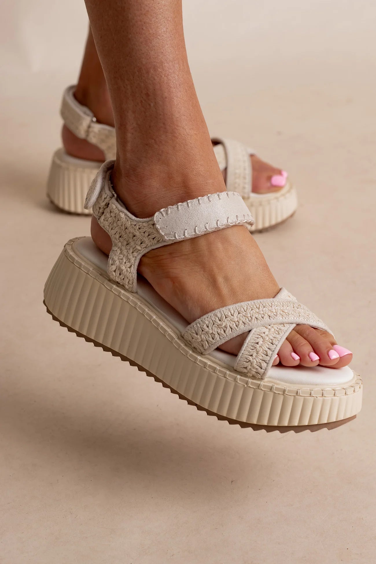 TOTAL CATCH WHITE SANDAL