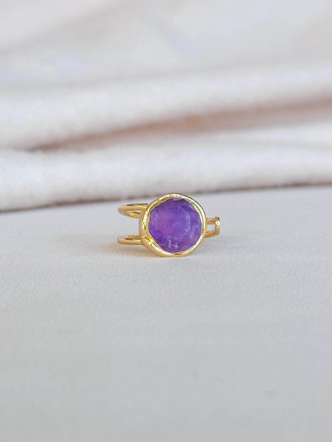 SINGLE AMETHYST RING