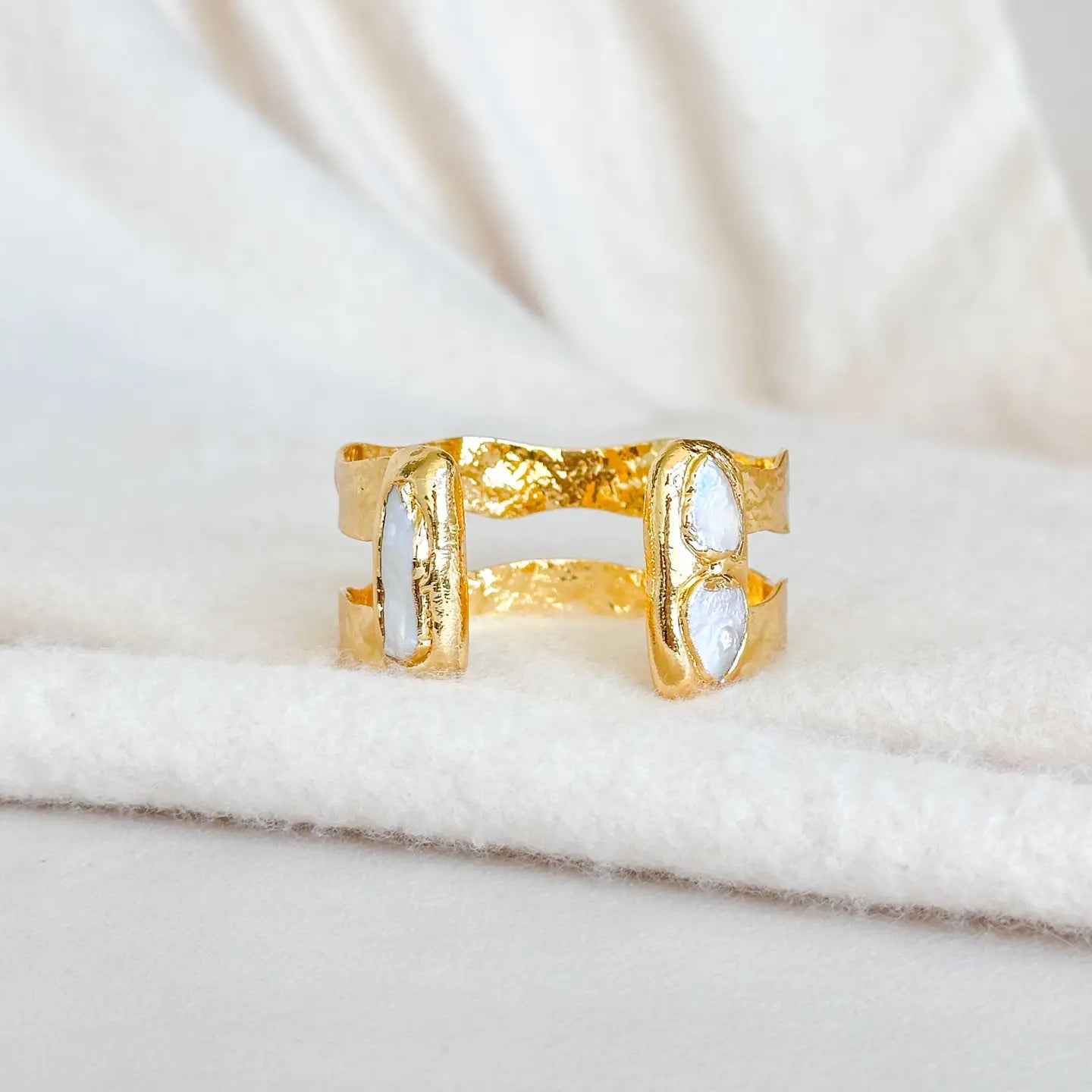 DOUBLE PEARL CUFF BRACELET