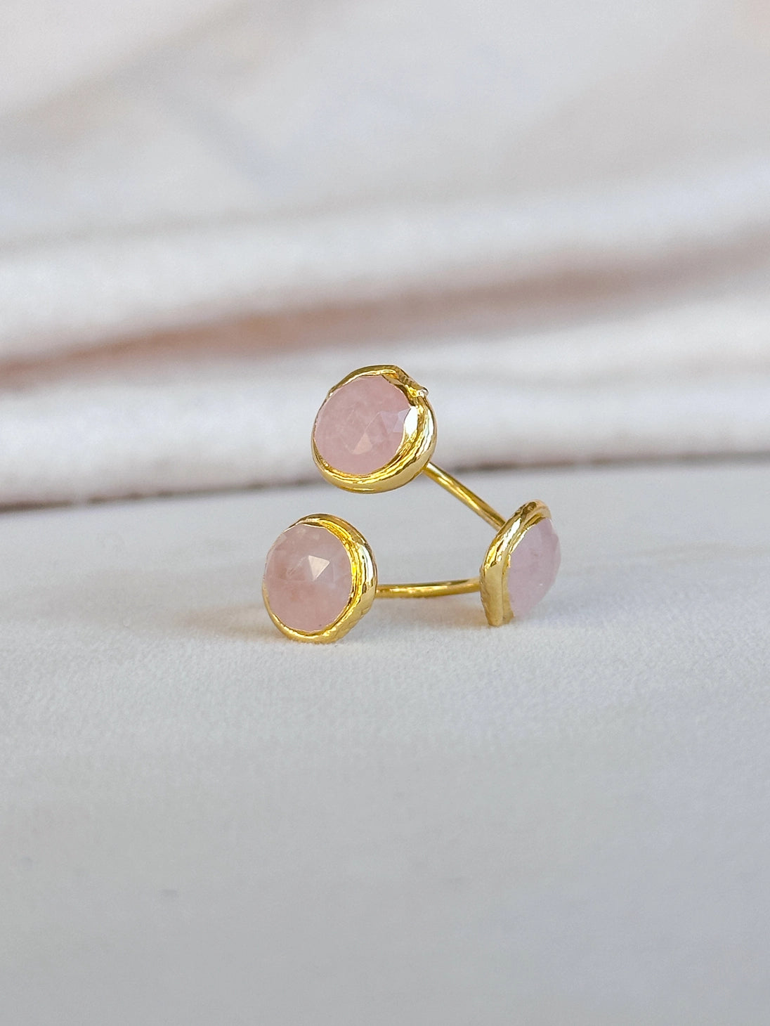 TRIPLE ROSE QUARTZ RING