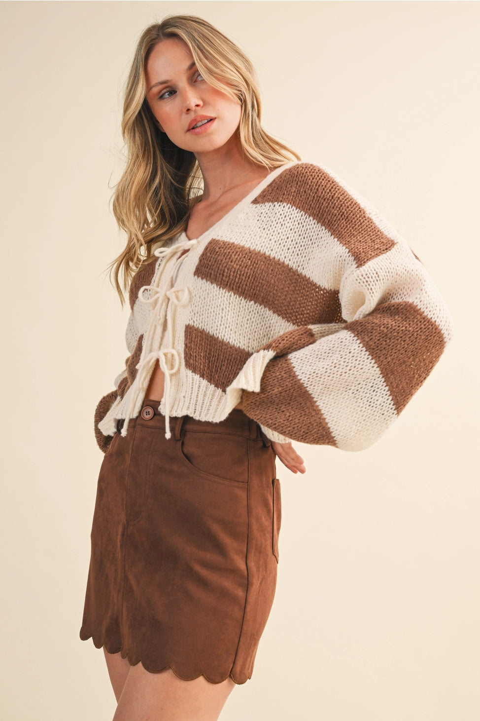 SUEDE SCALLOP EDGE SKIRT