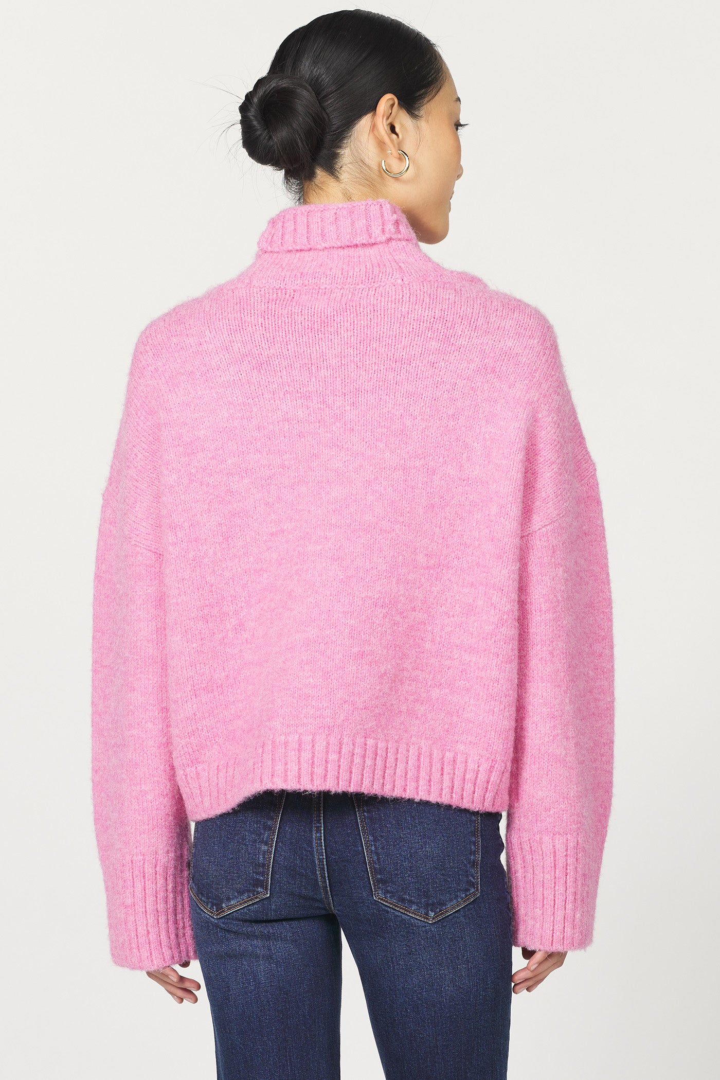 EVANGELINE SWEATER