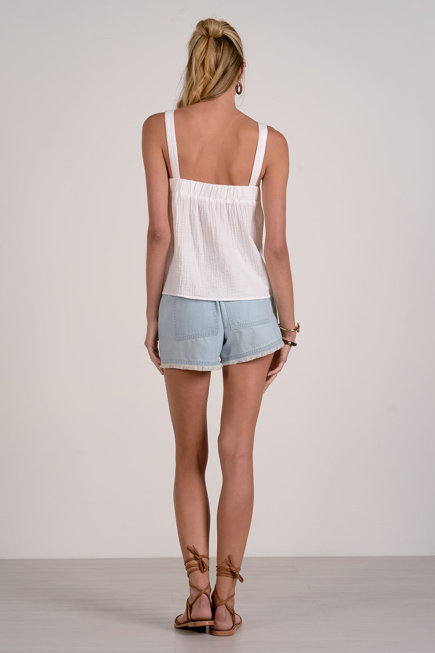 FLOWER TRIM TANK TOP