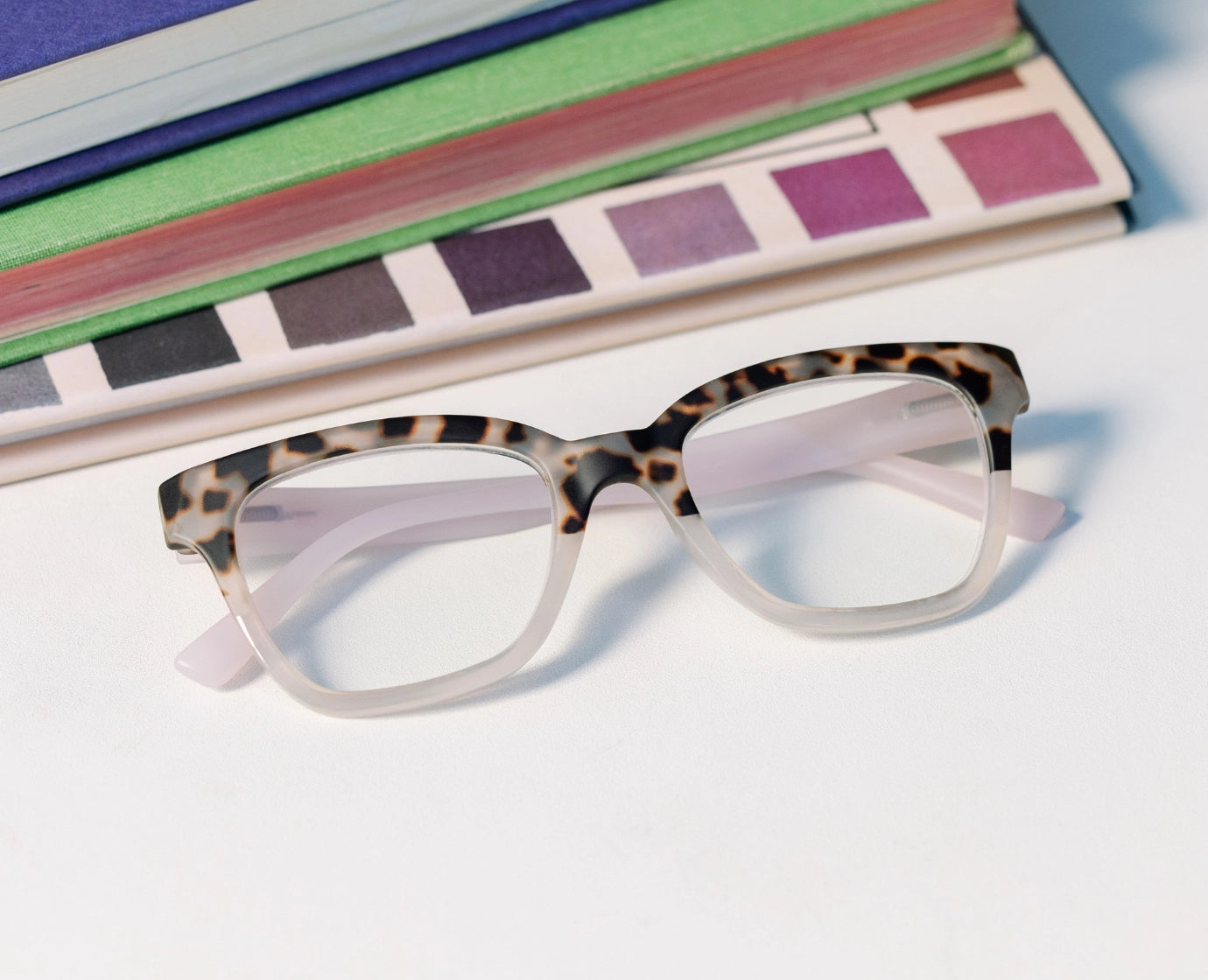 ZOEY CHAI TORT/PINK READERS