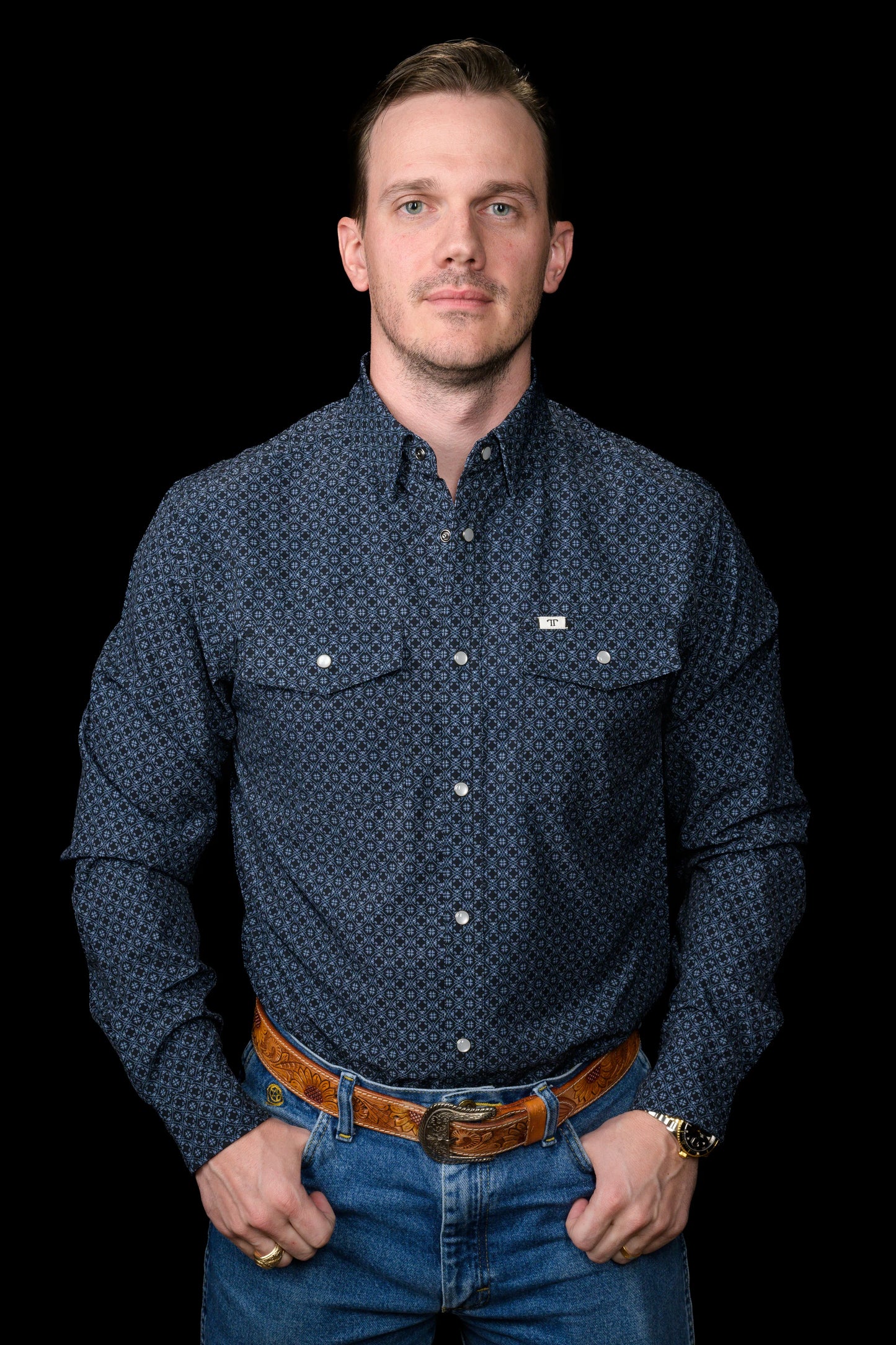 THE SILAS BLACK LONG SLEEVE