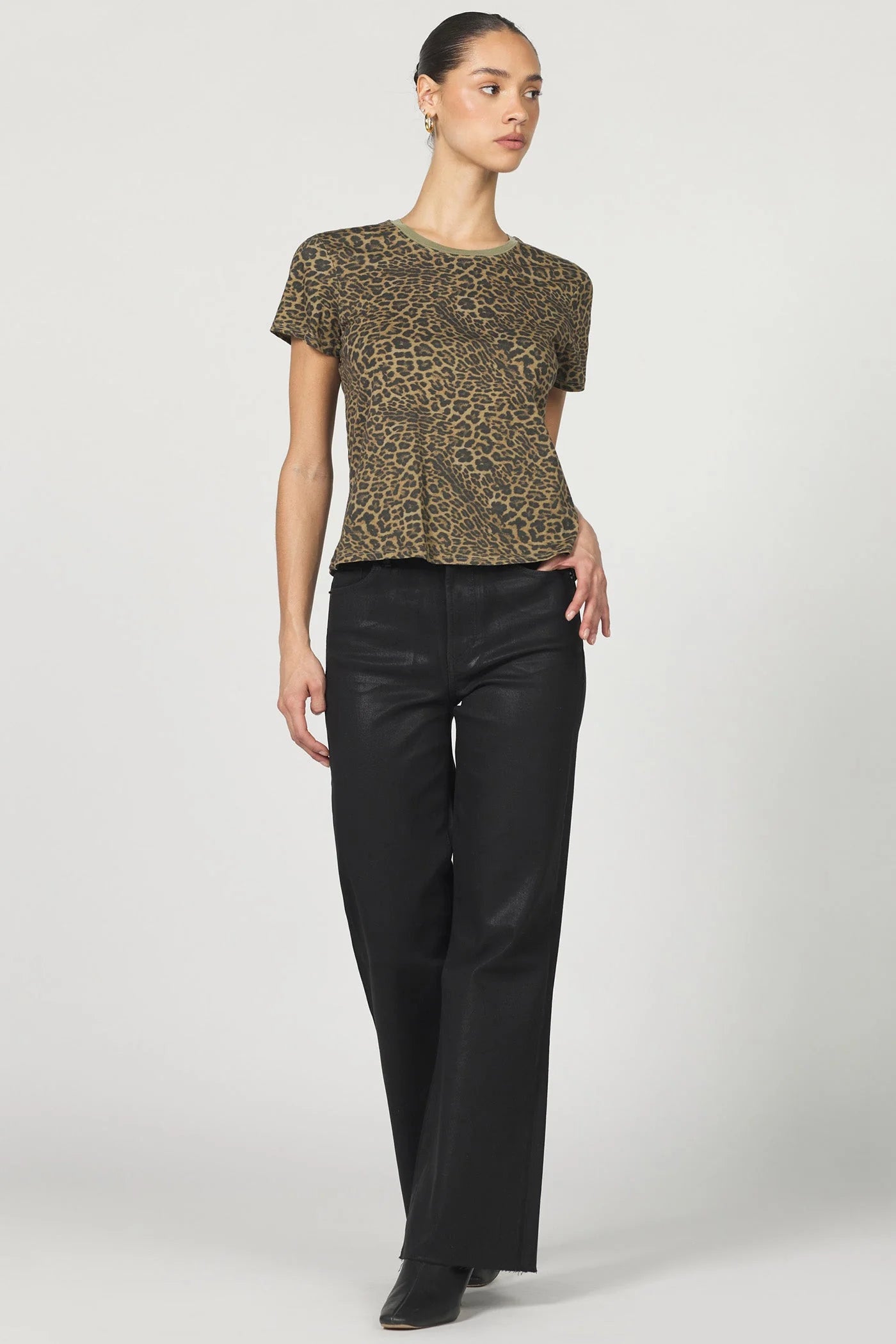 VETIVER LEOPARD UNITY TEE