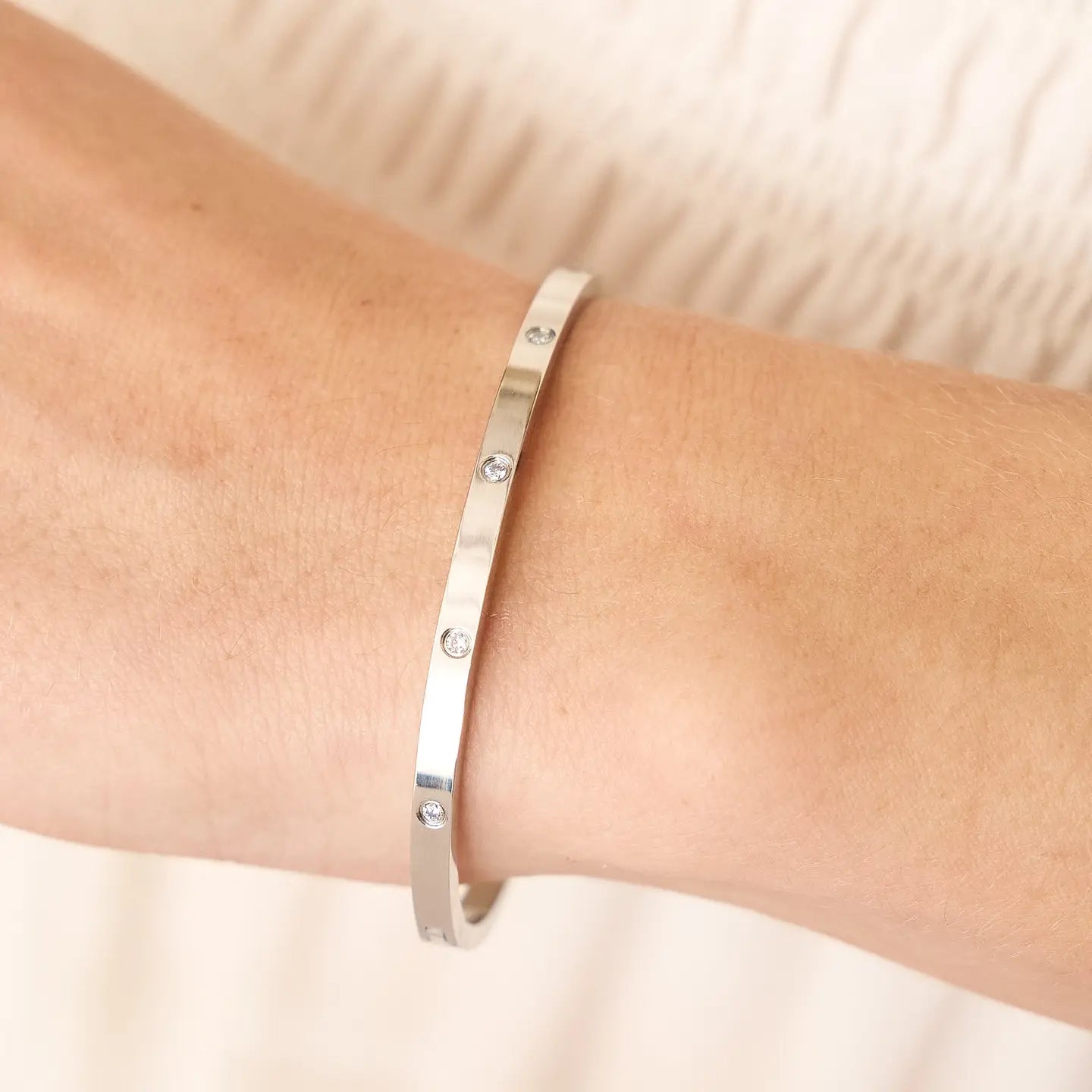 SILVER DIAMOND BANGLE