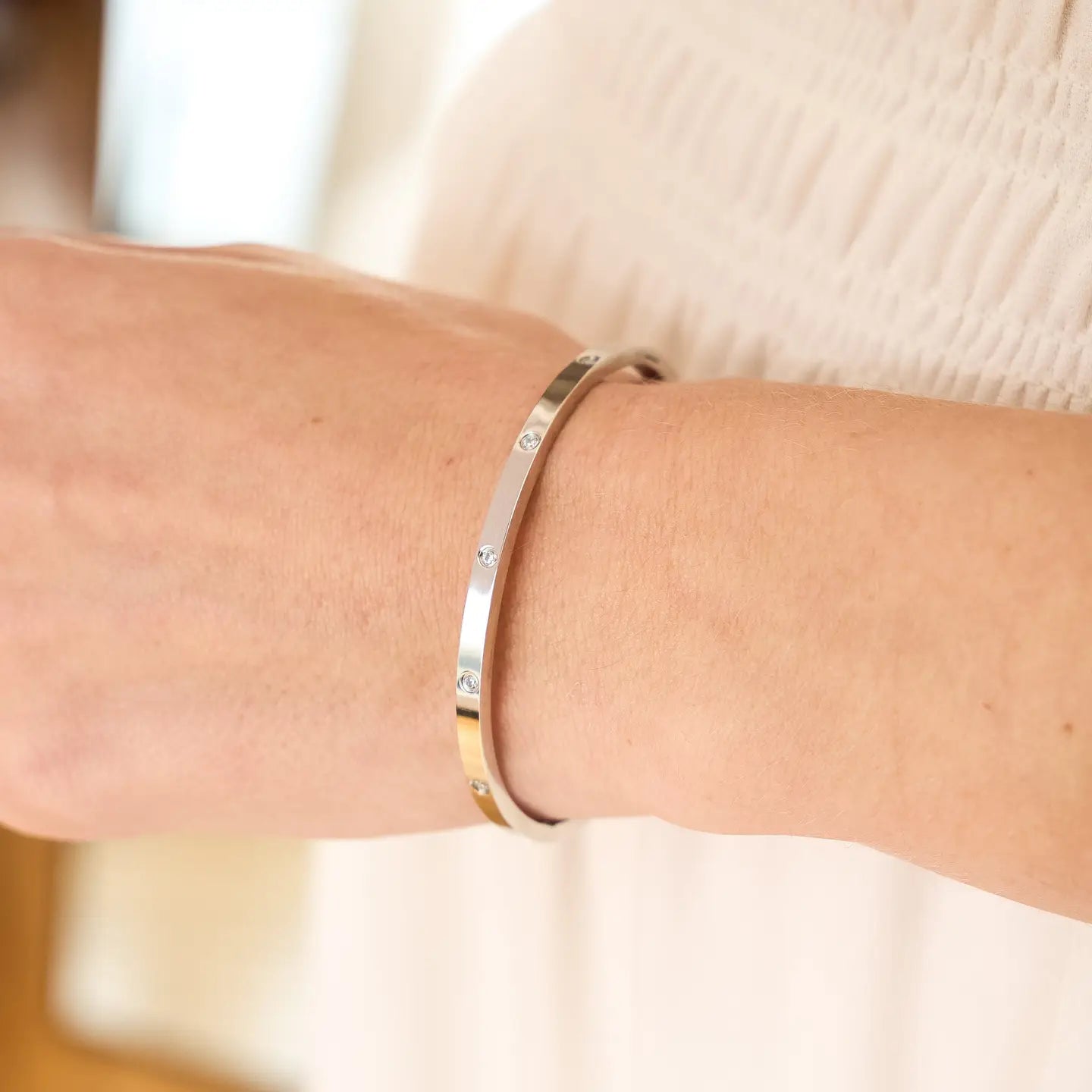 SILVER DIAMOND BANGLE