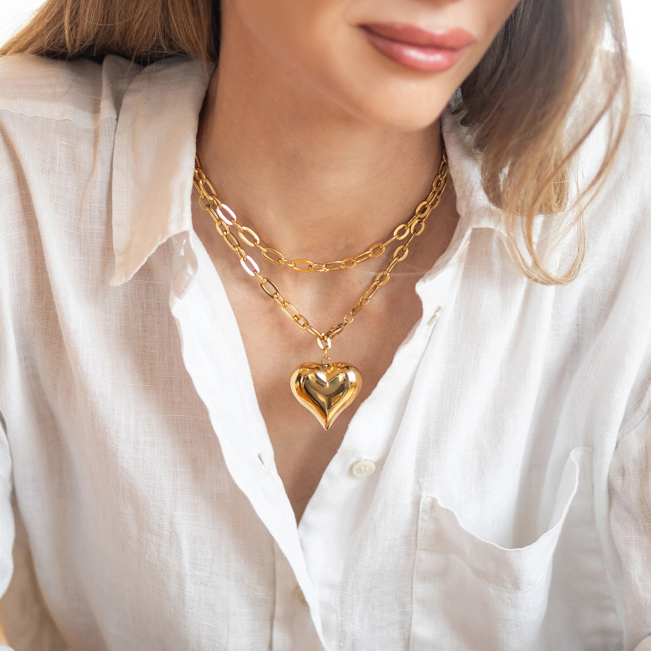 STATEMENT HEART NECKLACE