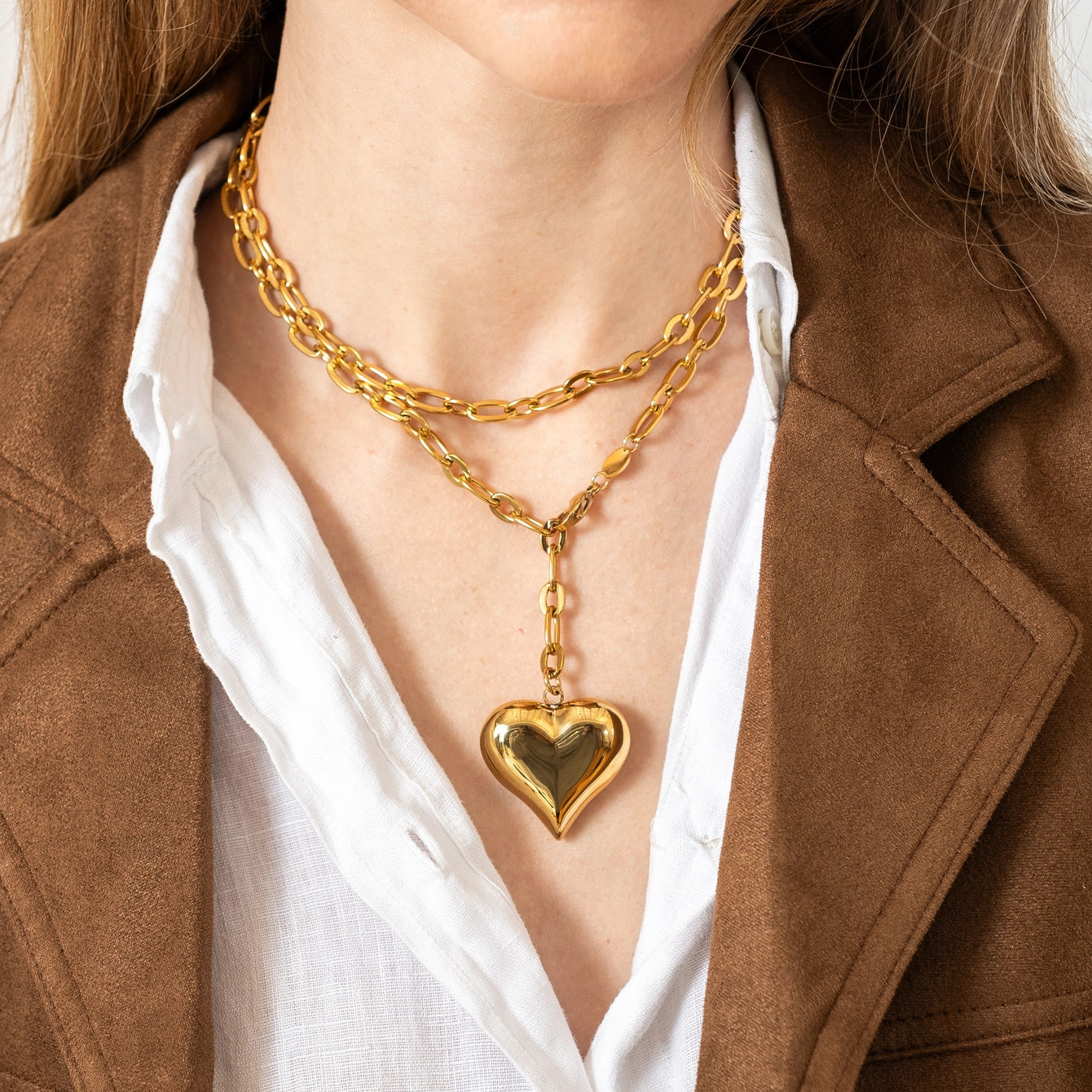 STATEMENT HEART NECKLACE