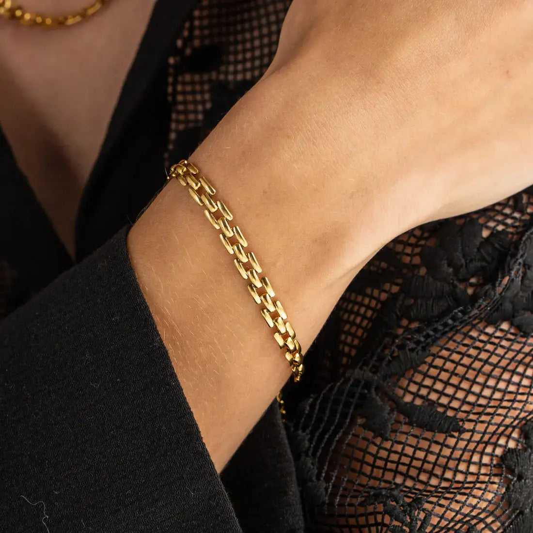 SQUARED CHAIN BRACELET