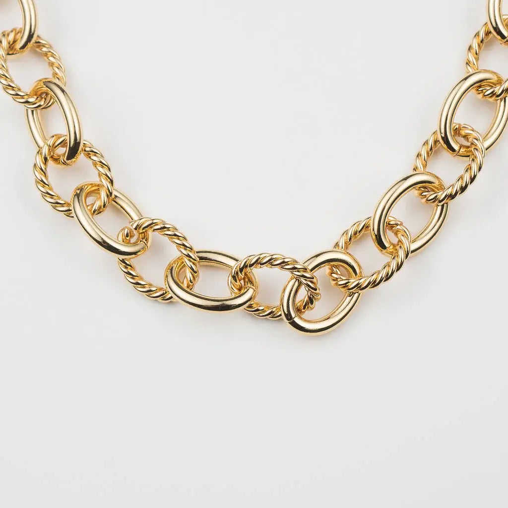 TWISTED STATEMENT NECKLACE