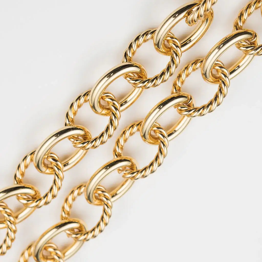 TWISTED STATEMENT NECKLACE