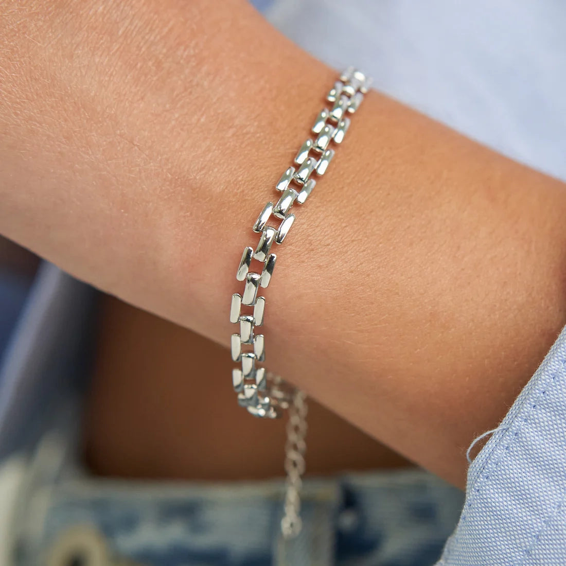 SILVER SQUARED CHAIN BRACELET