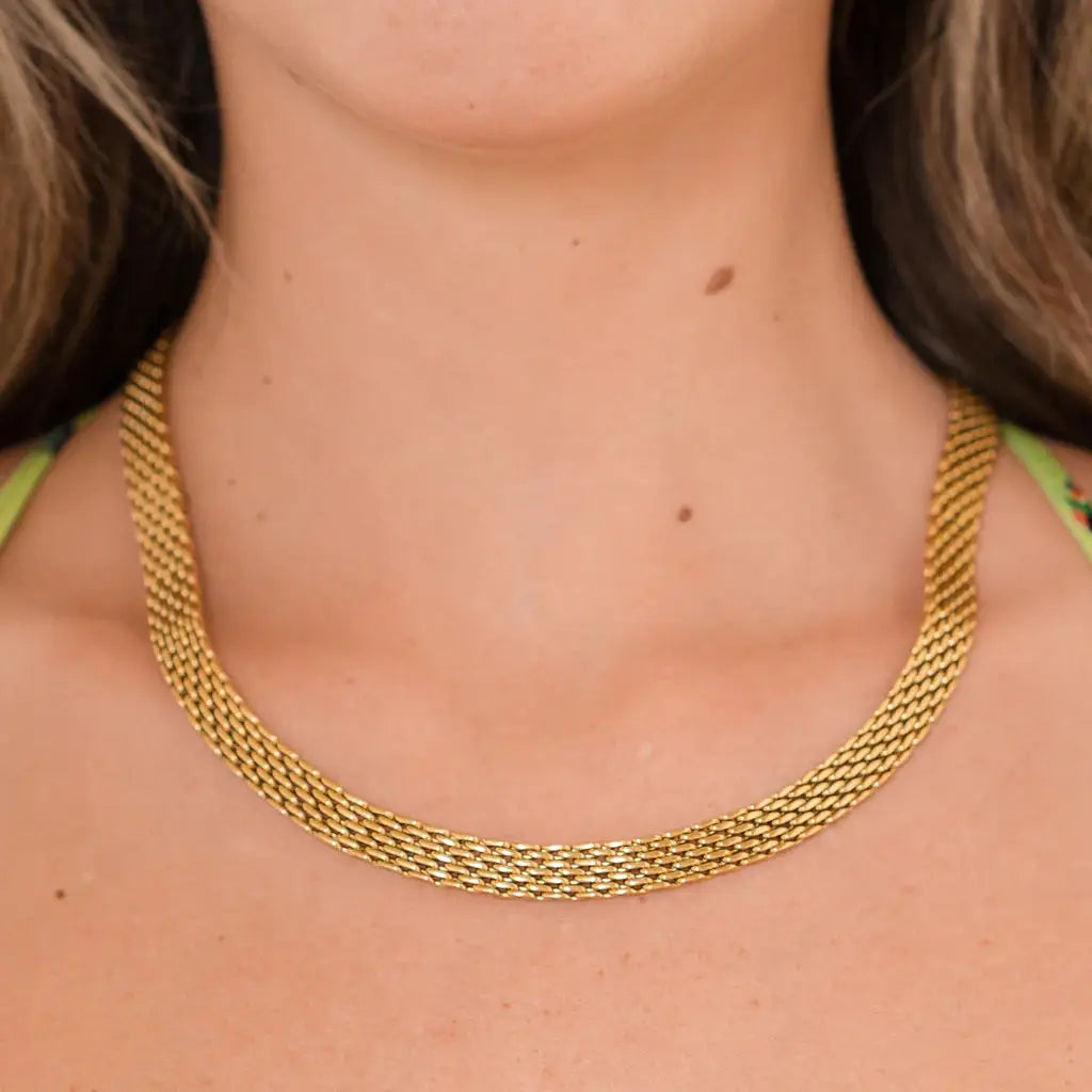 GOLD BRAIDED NECKLACE