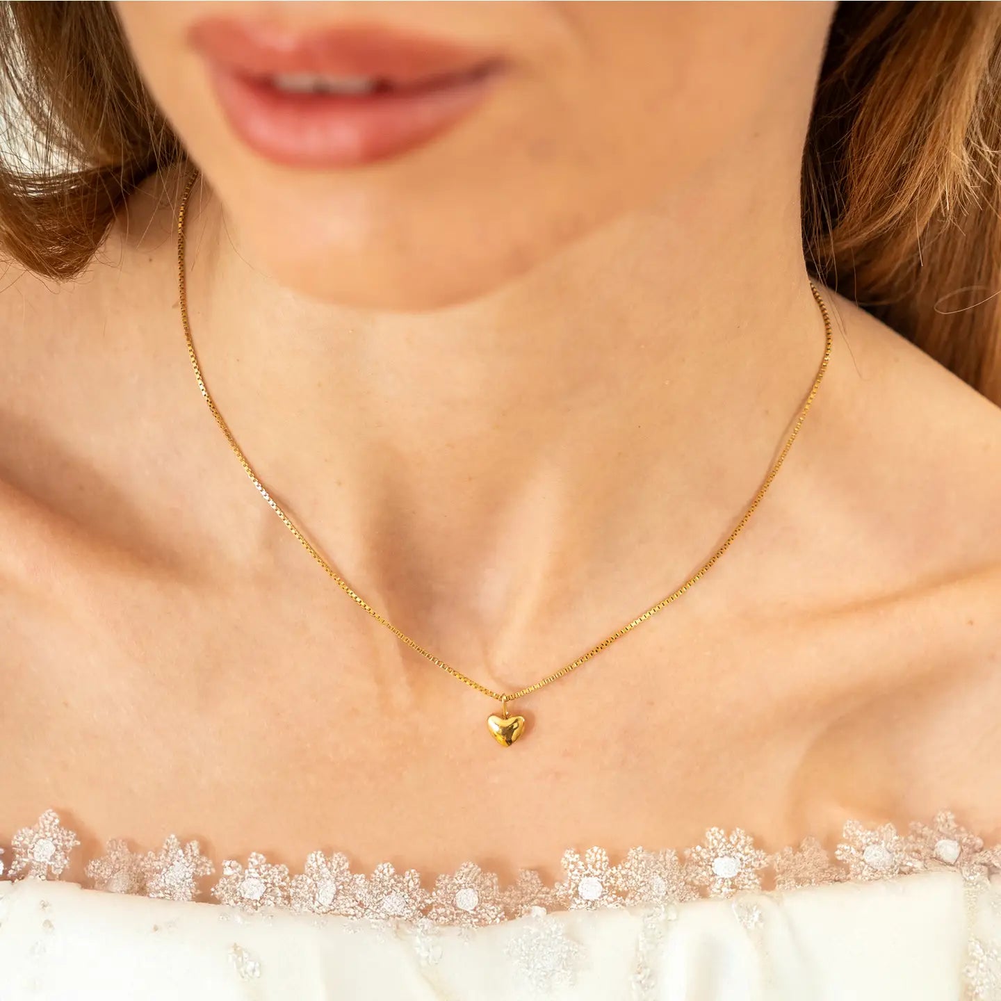 DAINTY GOLD HEART NECKLACE