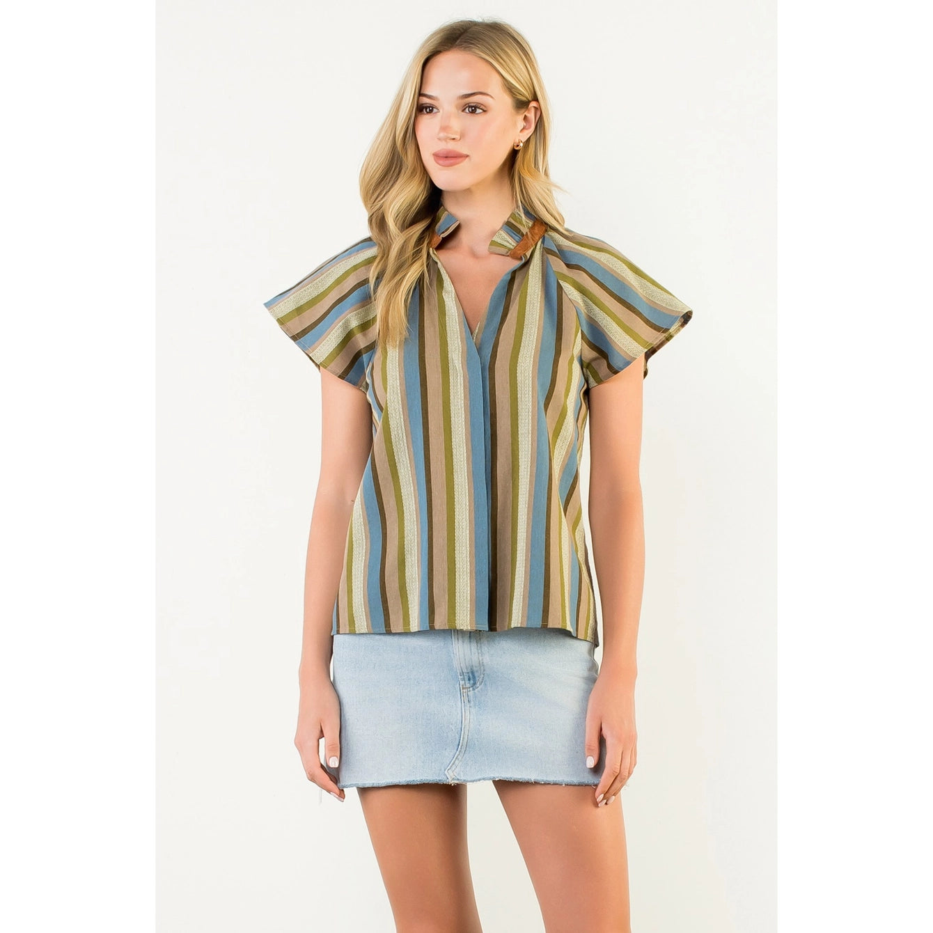 STRIPED DETAIL V-NECK TOP