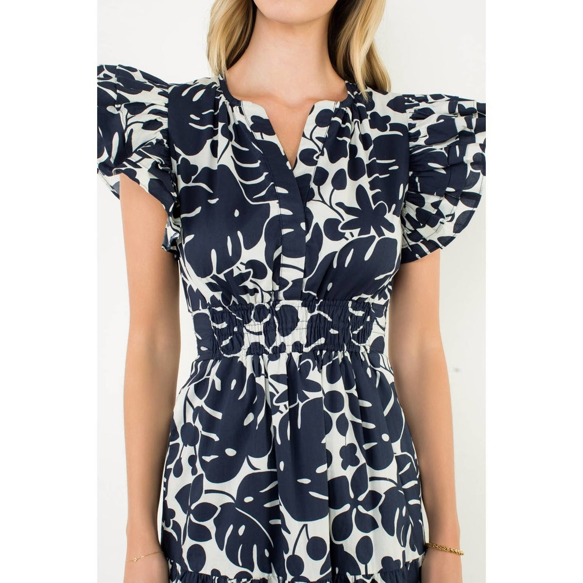 FLUTTER SLEEVE PRINT MIDI DRESS