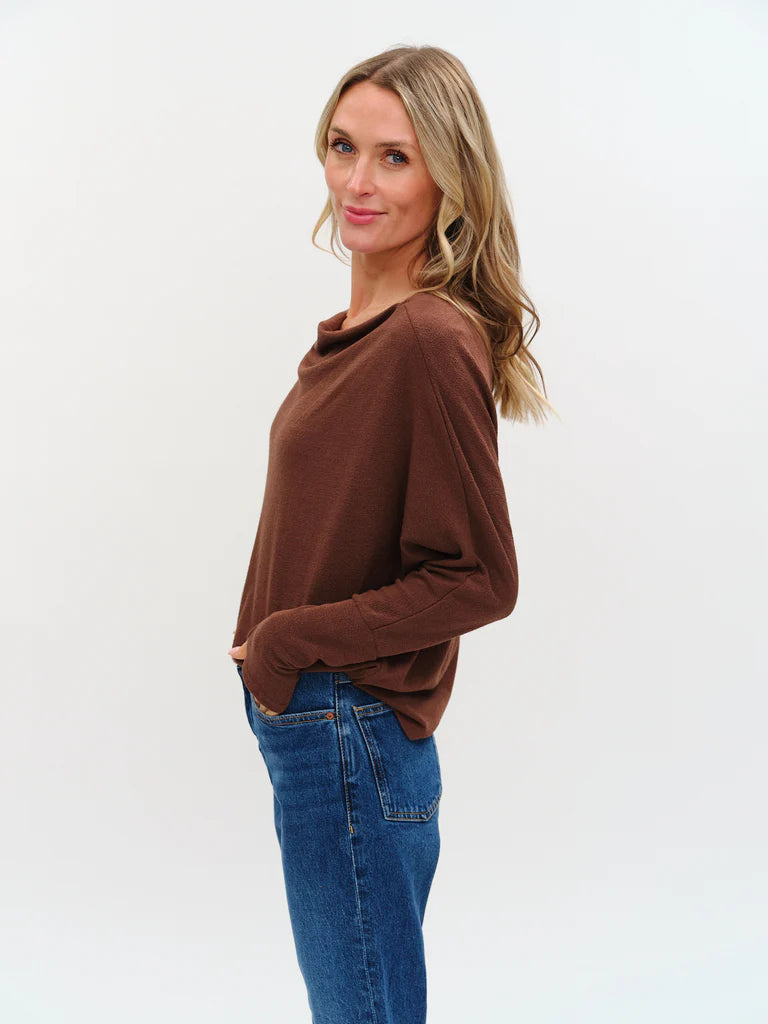 THE BROWN ANYWHERE TOP