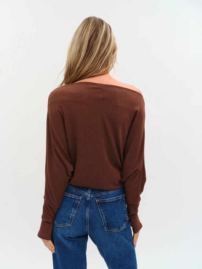 THE BROWN ANYWHERE TOP