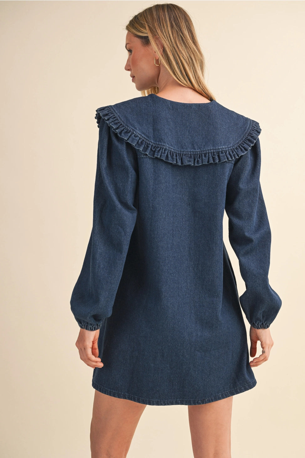 OVERSIZED RUFFLE COLLAR DRESS