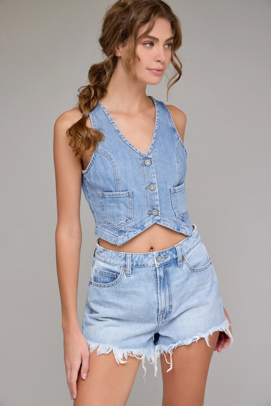 CROPPED FITTED VEST