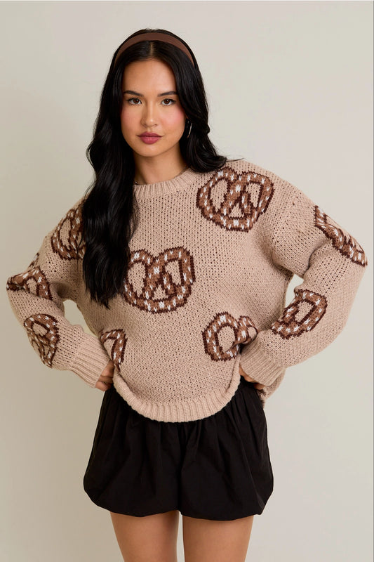 CREW NECK PRETZEL SWEATER