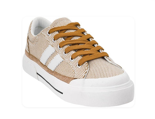 THAT’S HER SNEAKER