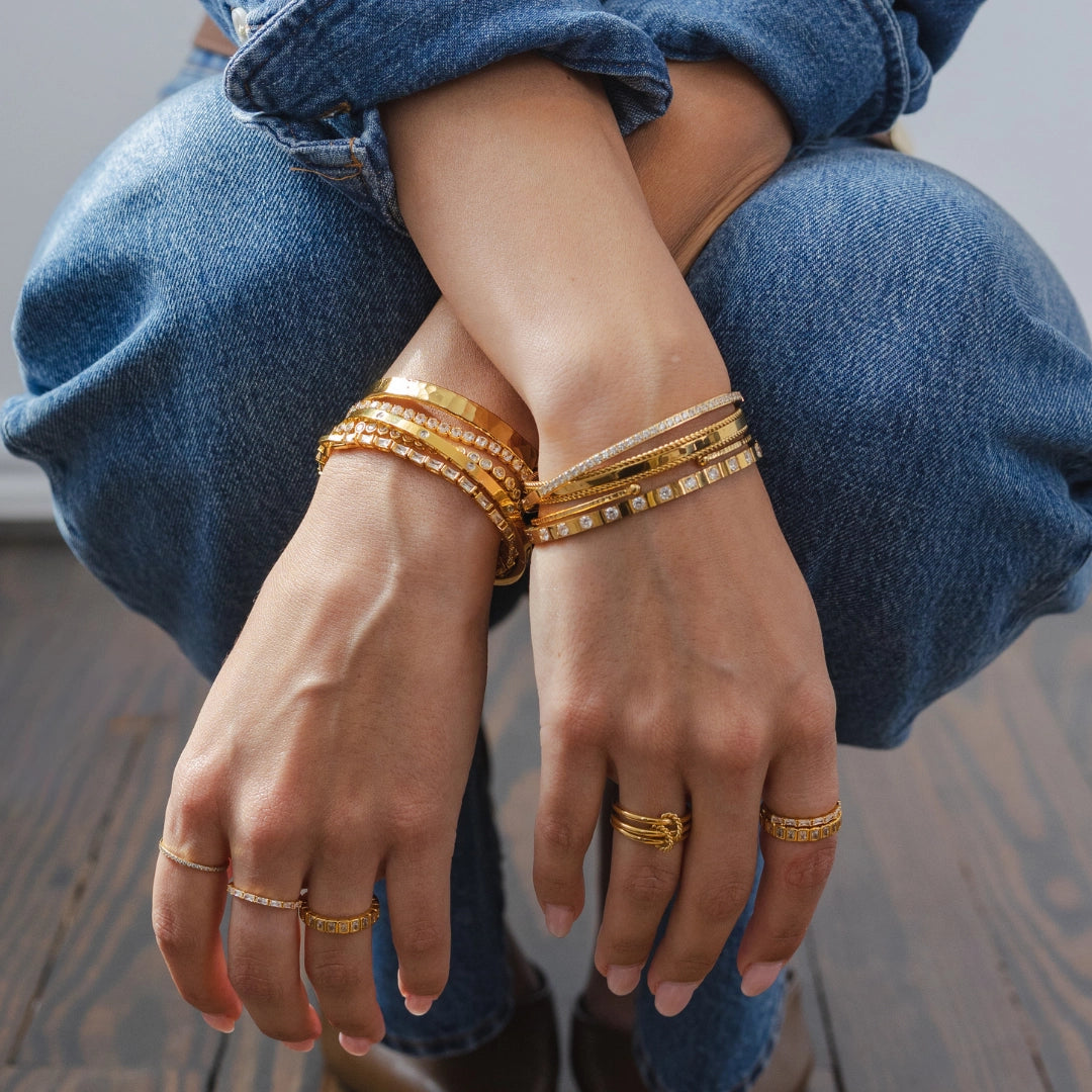STRUCTURED DIAMOND BANGLE