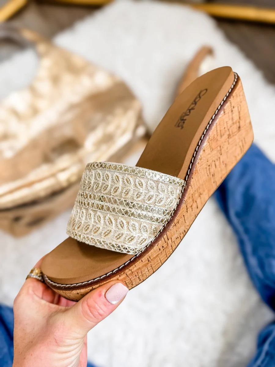WANDERLUST IVORY WEDGE