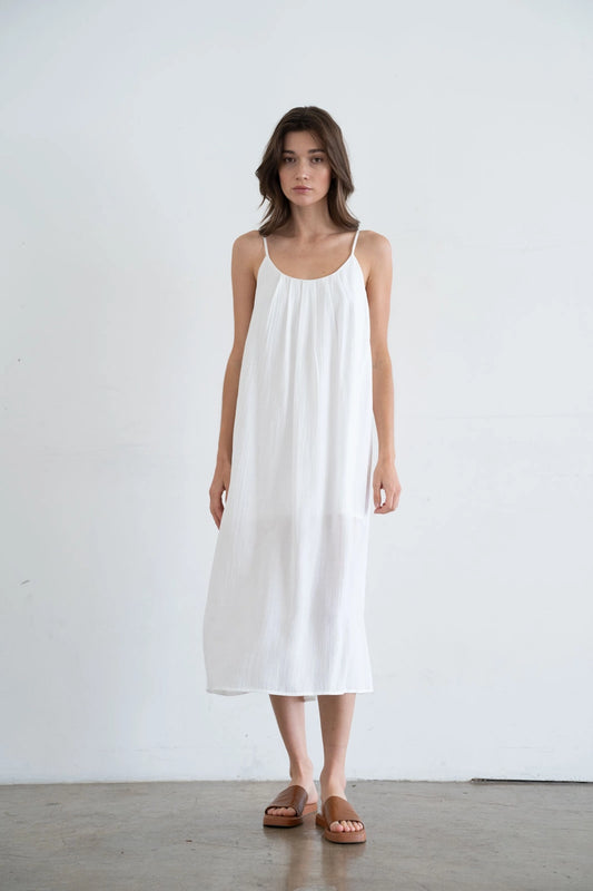 PLEATED ROUND NECK MAXI DRESS