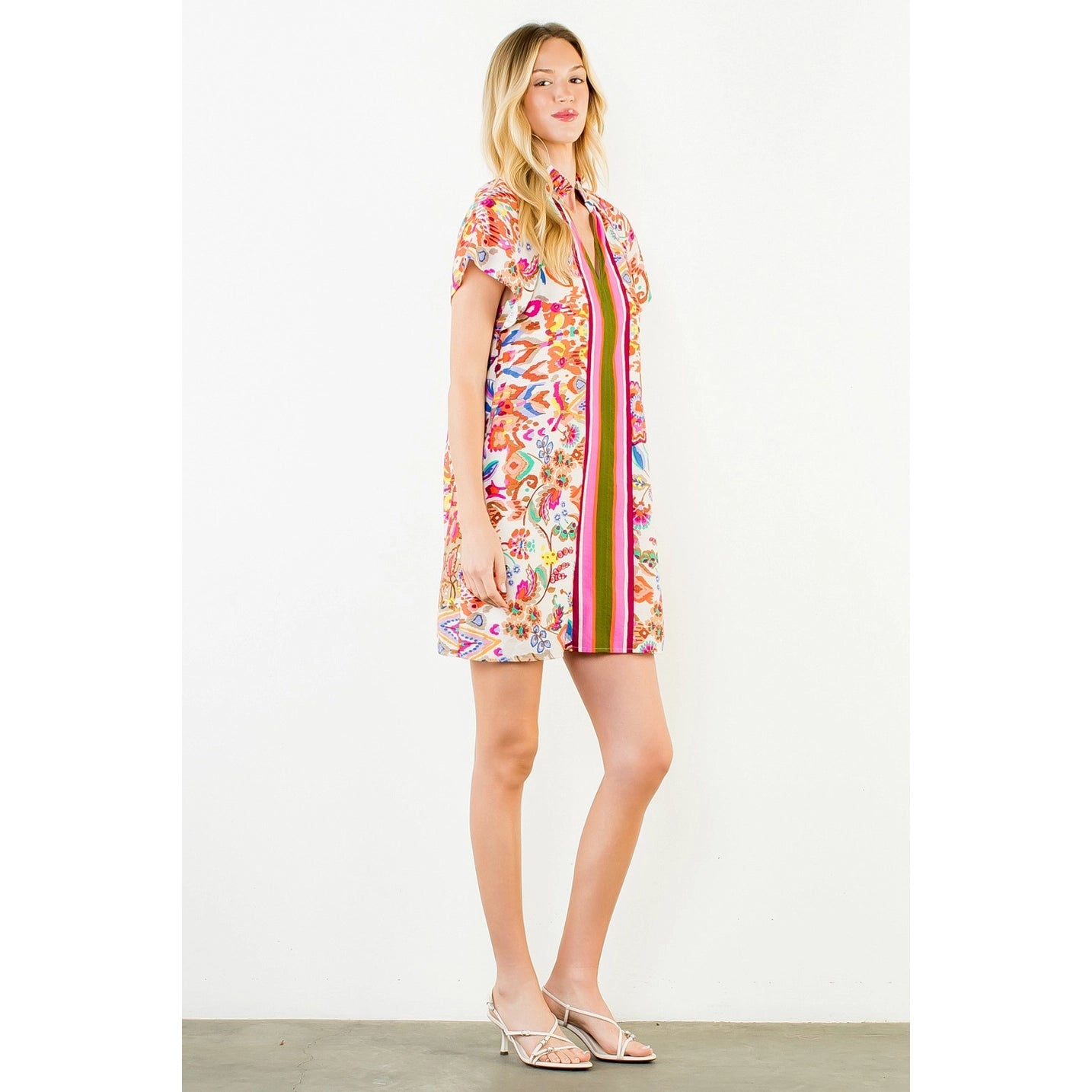 SHORT SLEEVE FLOWER DRESS