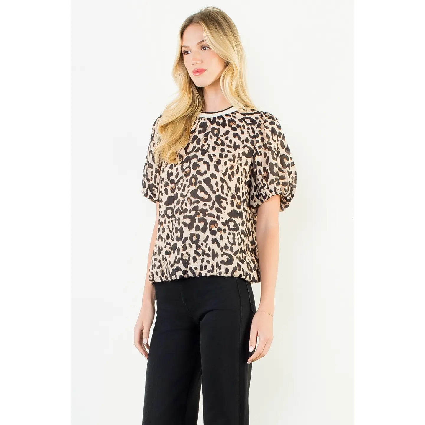 FLOWY PUFF SLEEVE ANIMAL PRINT TOP