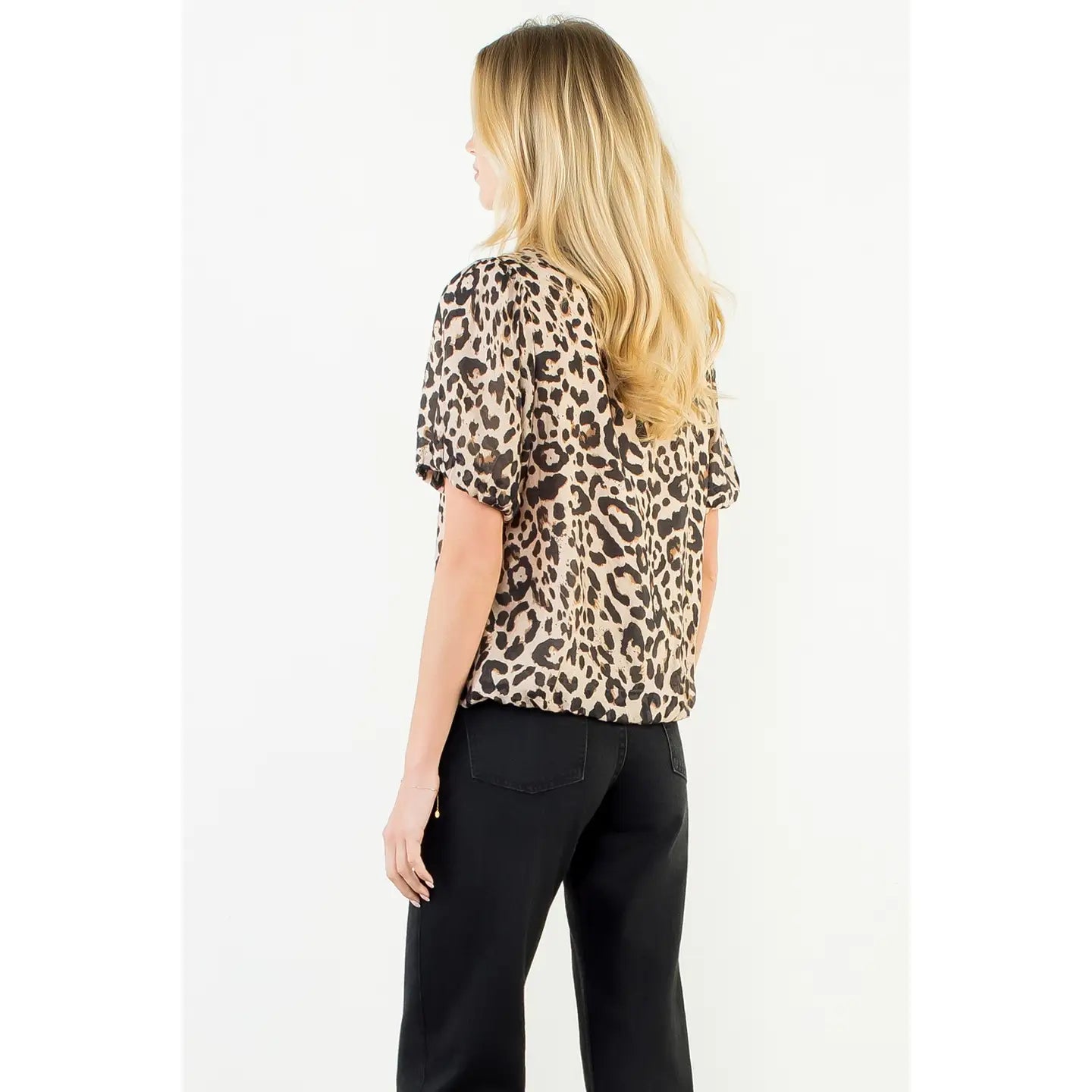 FLOWY PUFF SLEEVE ANIMAL PRINT TOP