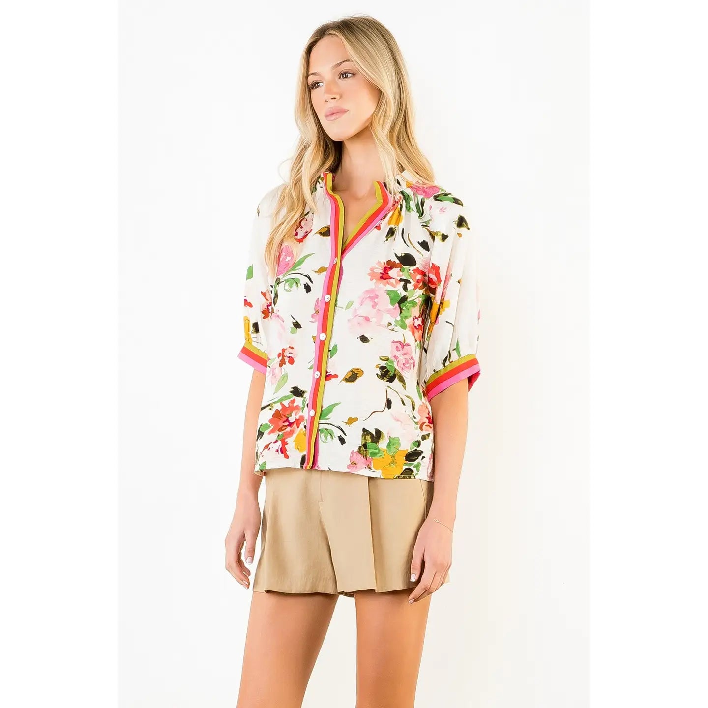 SHORT SLEEVE FLORAL TOP