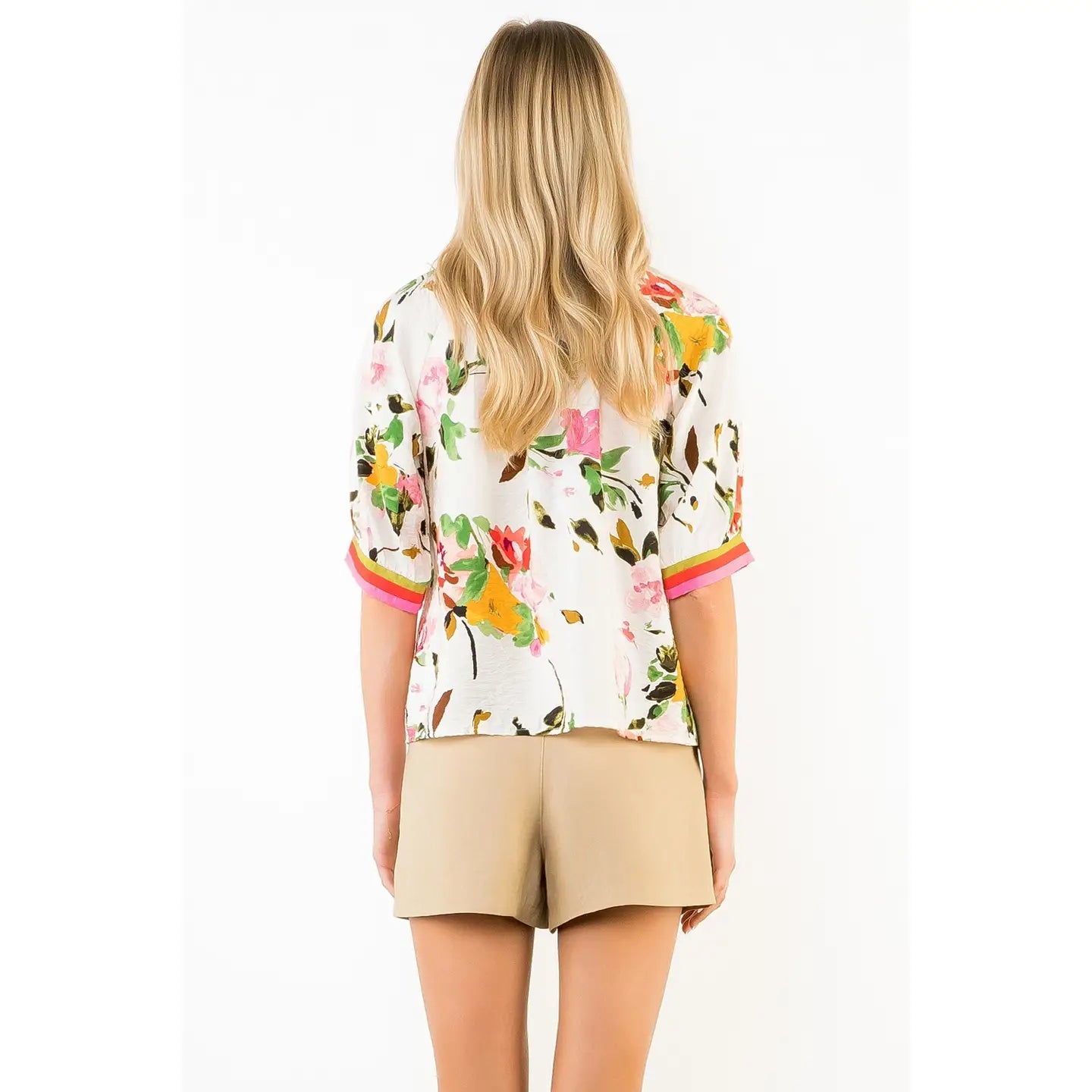 SHORT SLEEVE FLORAL TOP