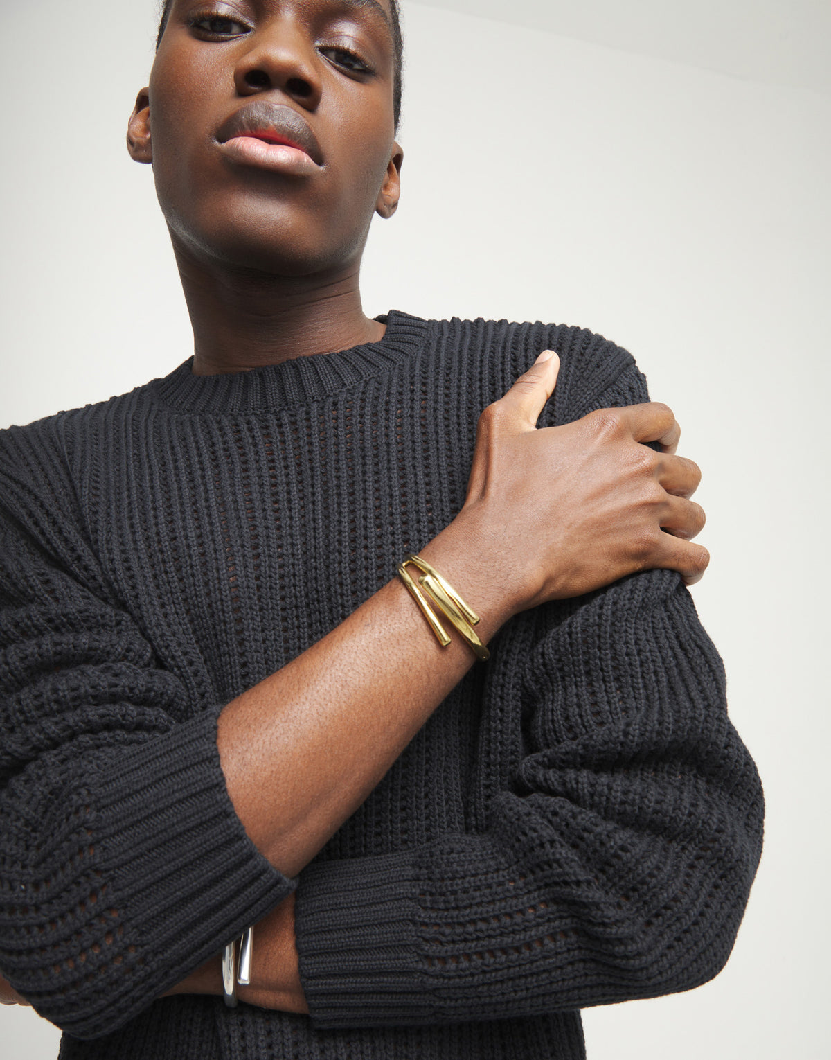 INTERTWINED BANGLE BRACELET