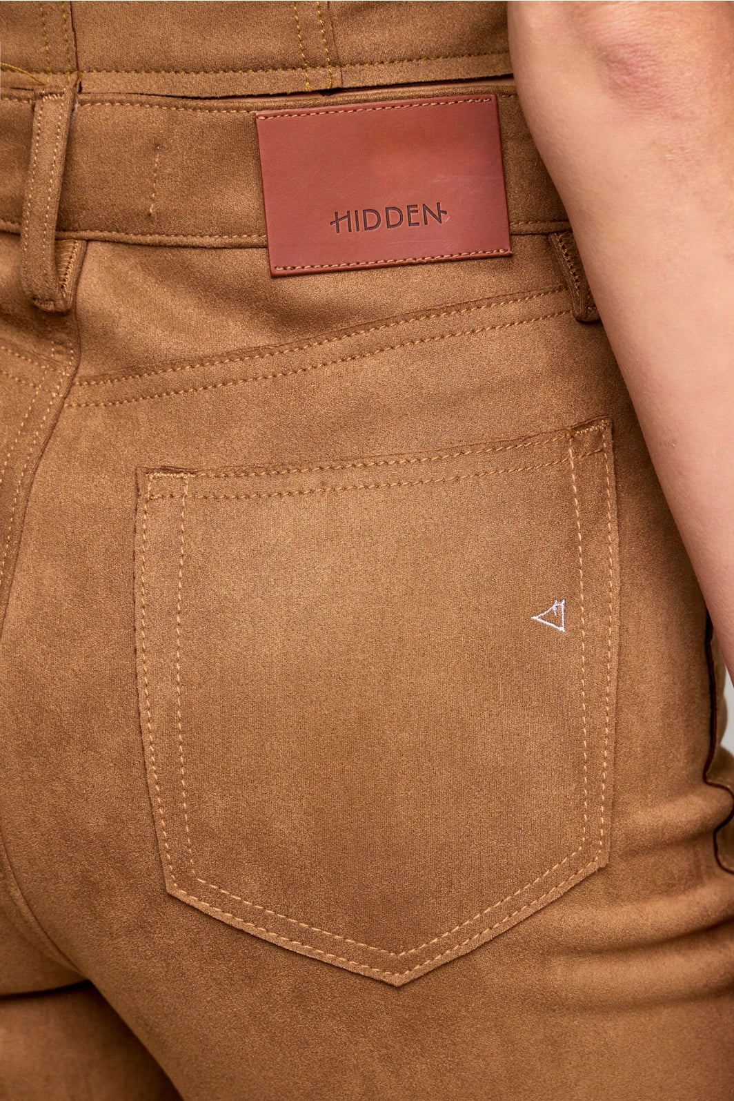 SUEDE CLASSIC STRAIGHT