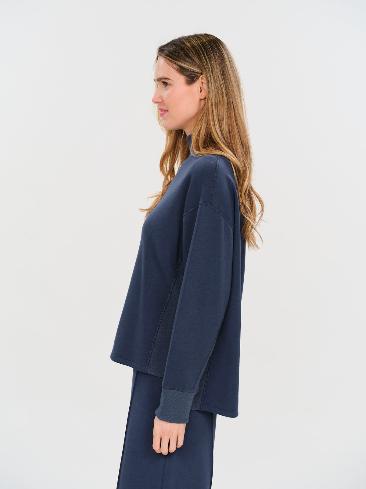 SCUBA MOCK NECK TOP