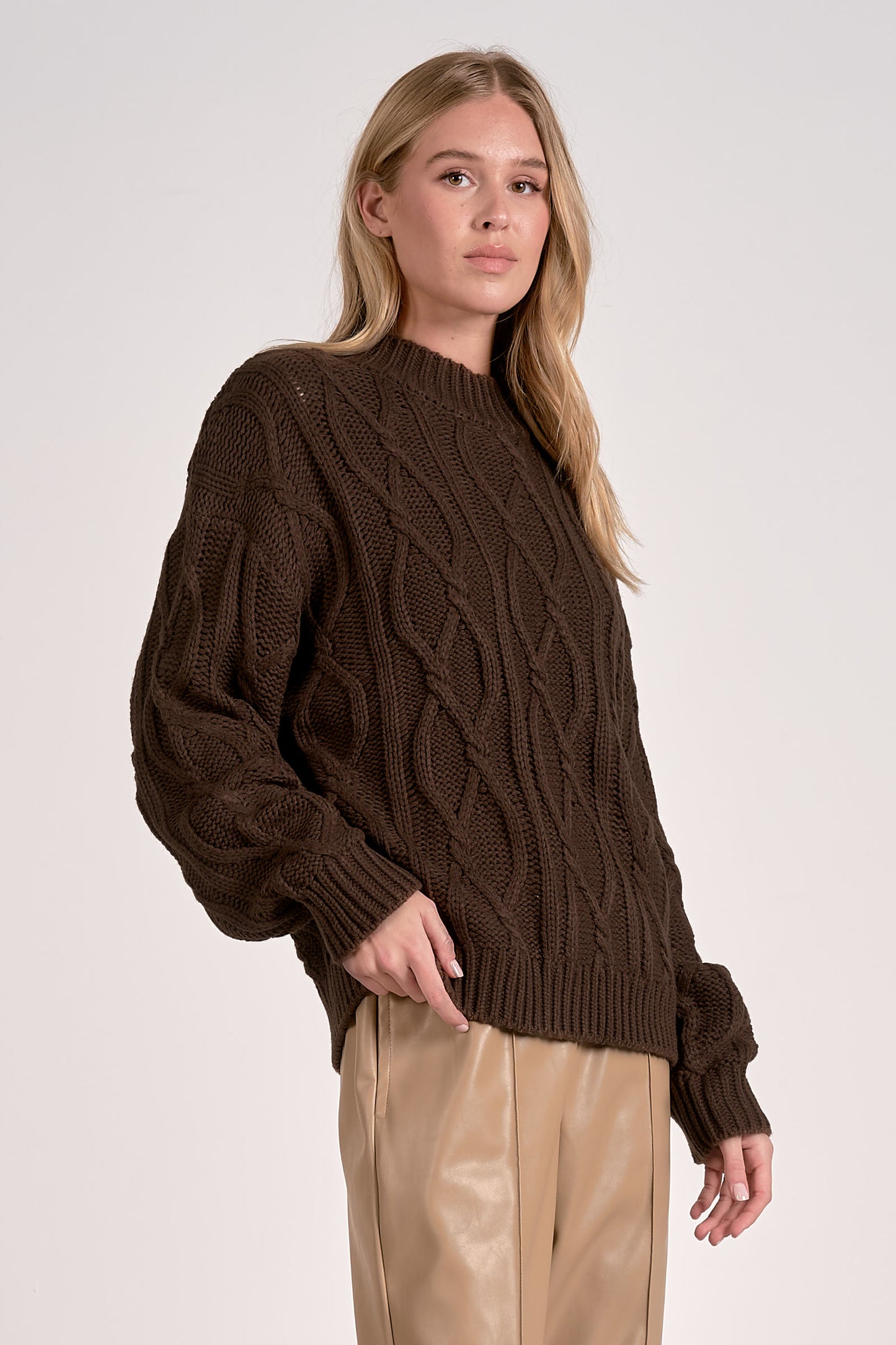 COCOA CREW SWEATER