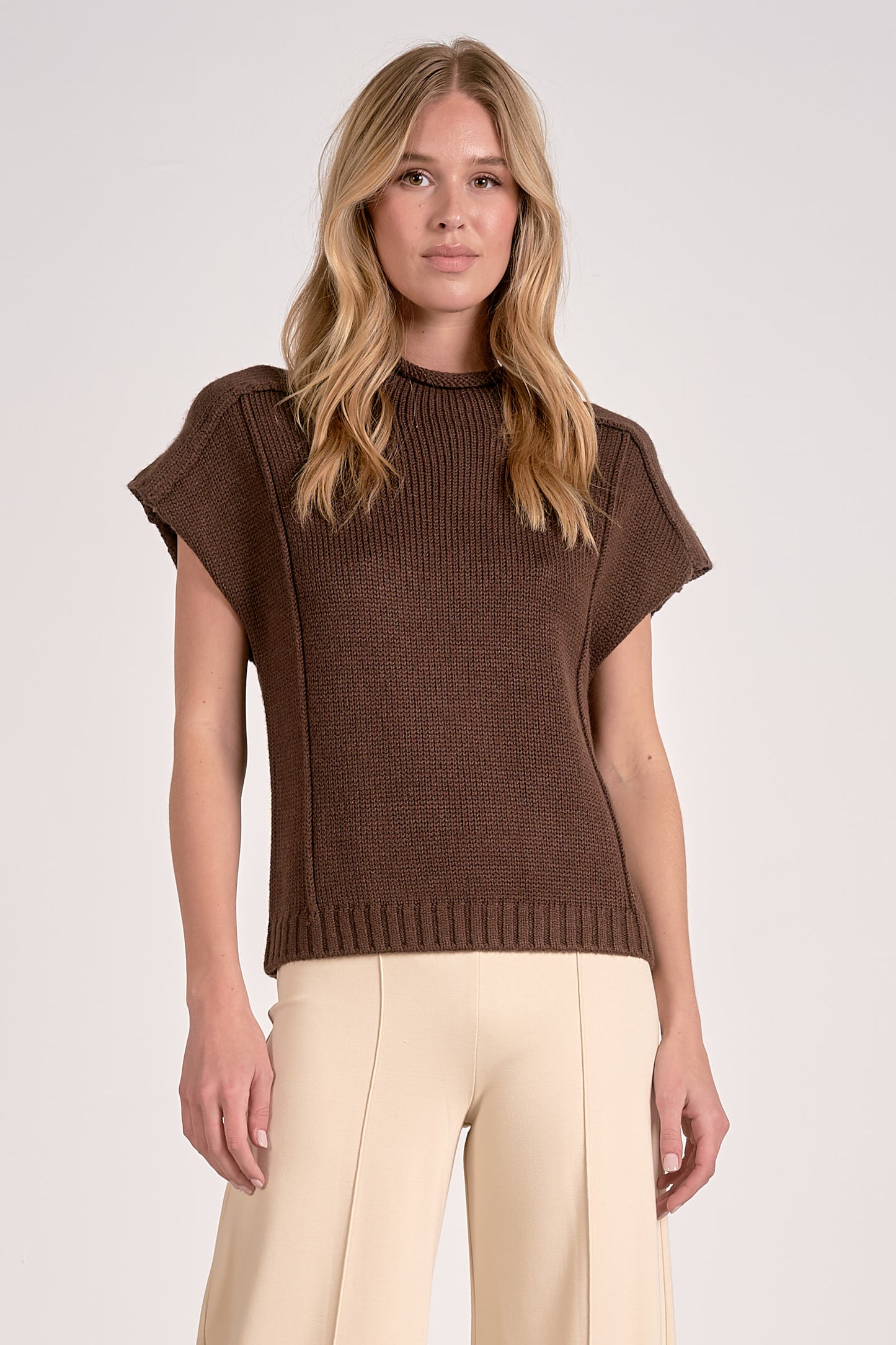 COCOA SHORT SLEEVE SWEATER