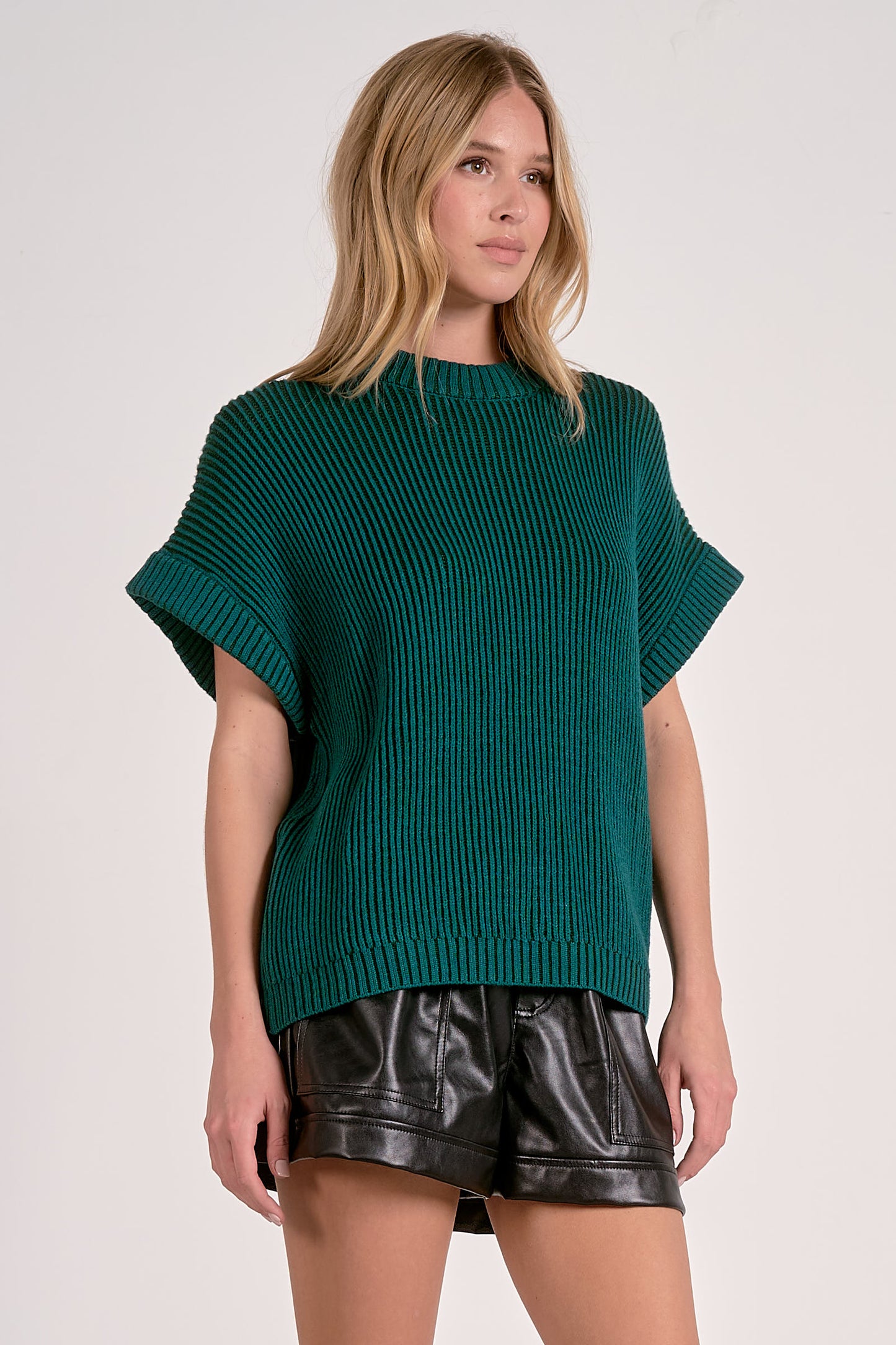 TEAL SHORT SLEEVE SWEATER