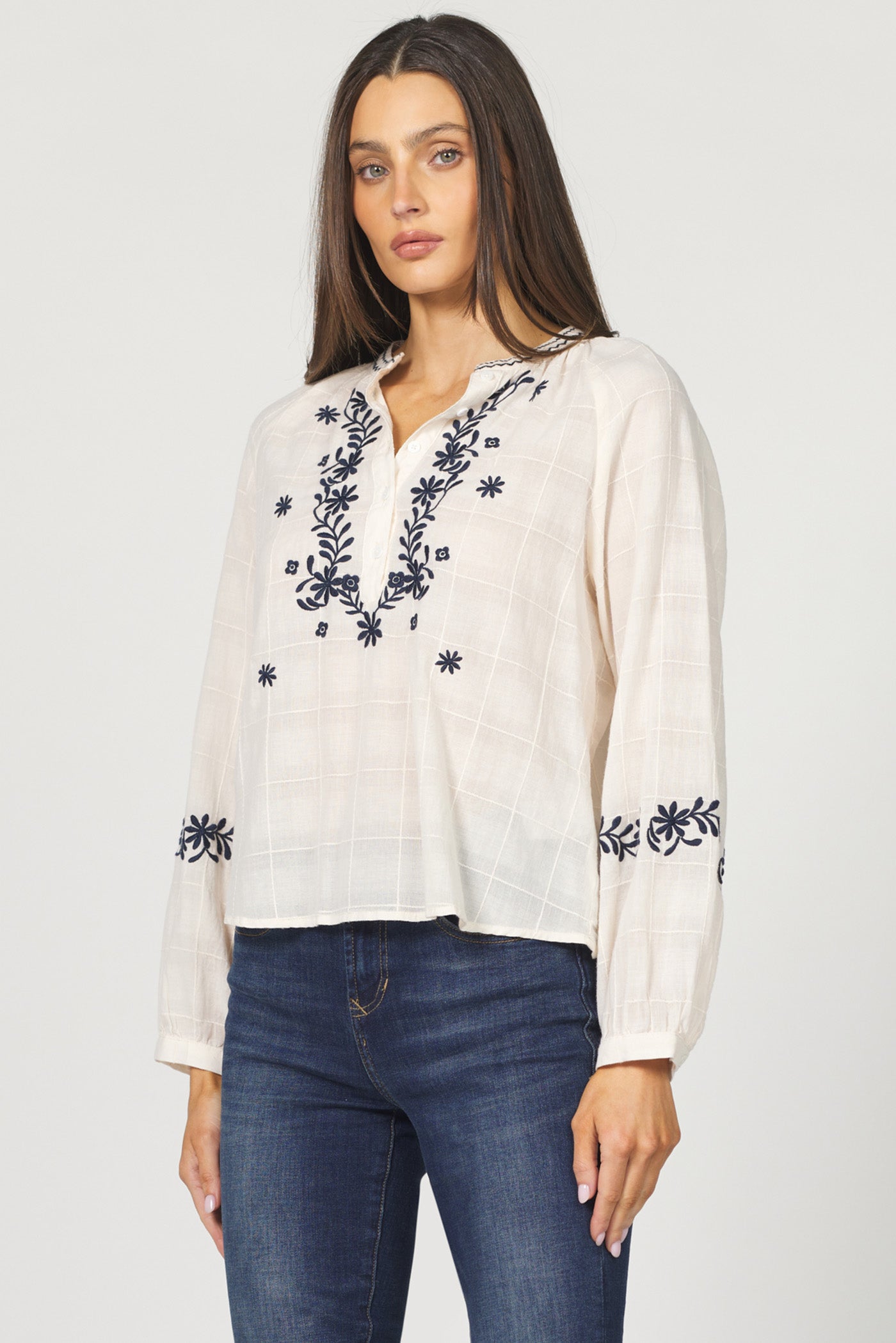 ELLA EMBROIDERED BLOUSE