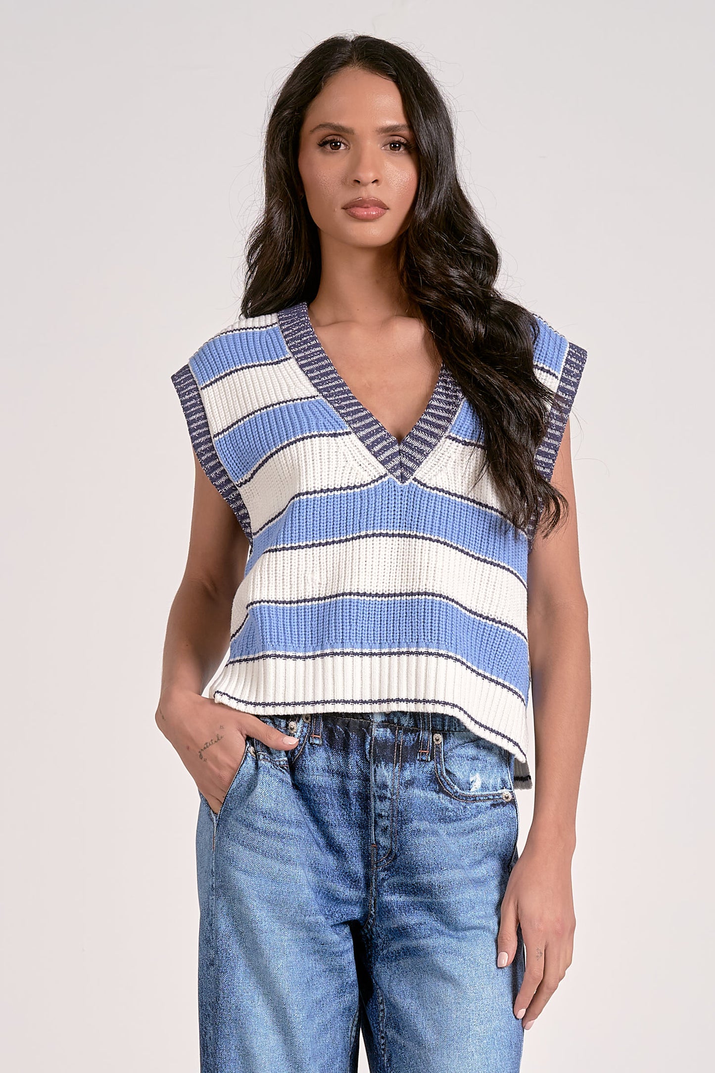 LIGHT BLUE STRIPE SWEATER