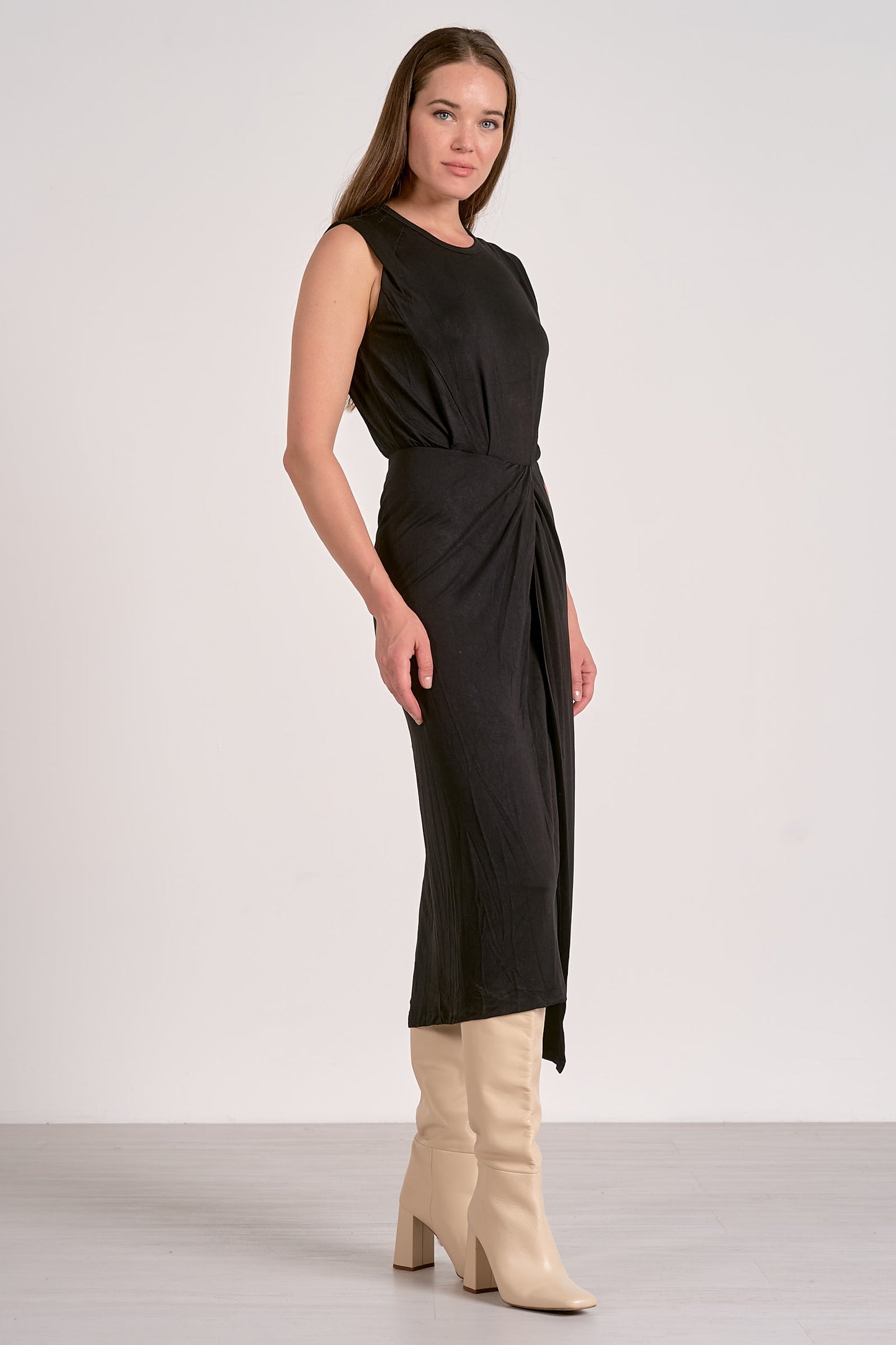 SLEEVELESS FRONT SLIT DRESS