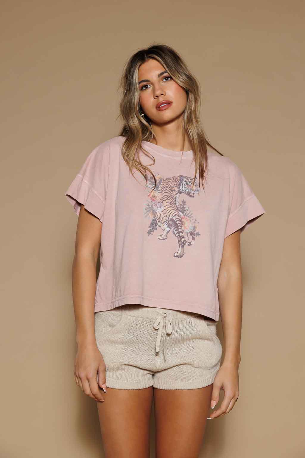 TIGER COLLAGE HI-LO TEE