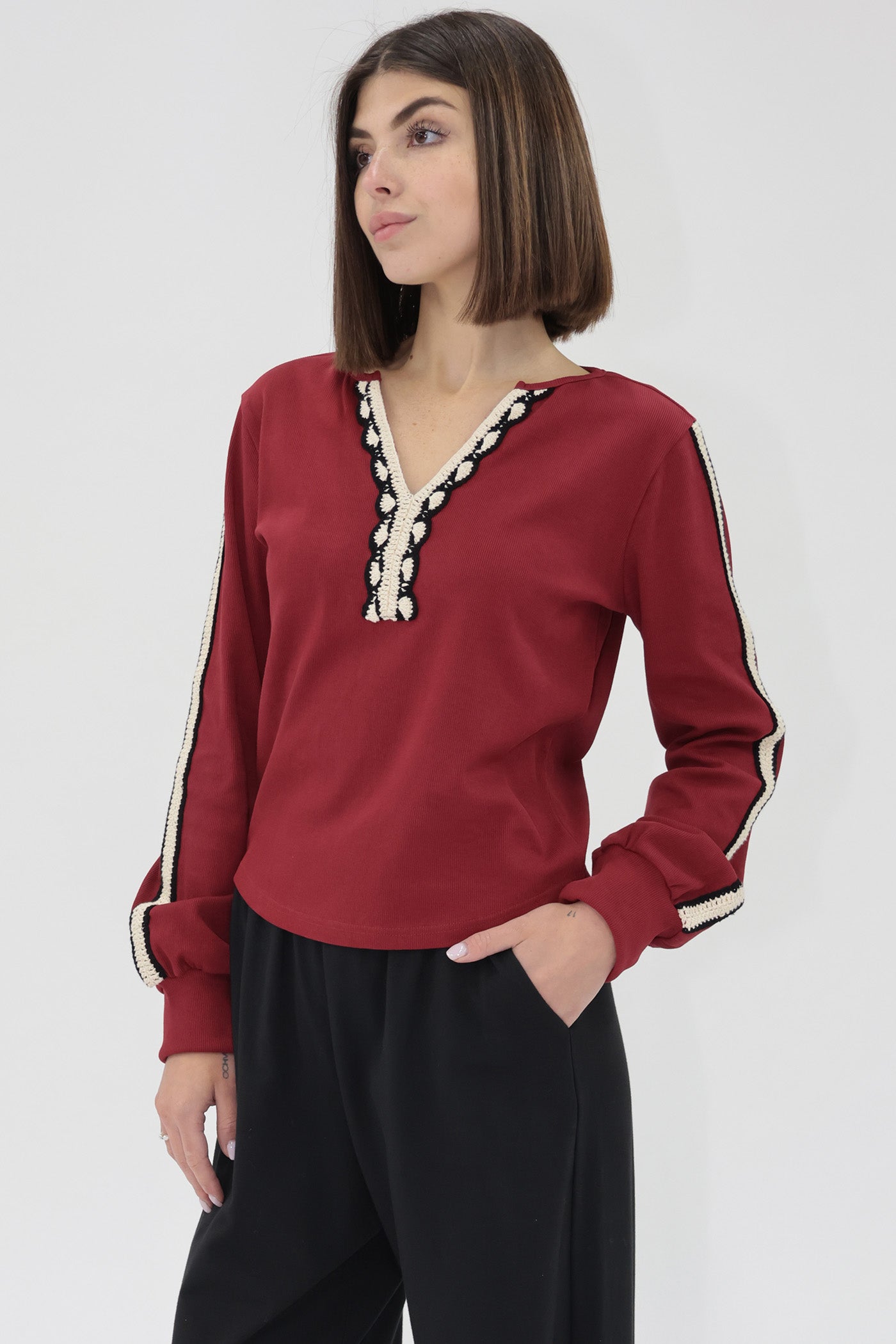 YVA EMBROIDERED BLOUSE