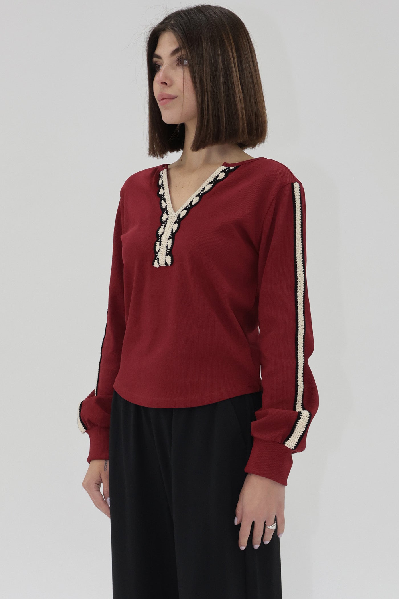 YVA EMBROIDERED BLOUSE