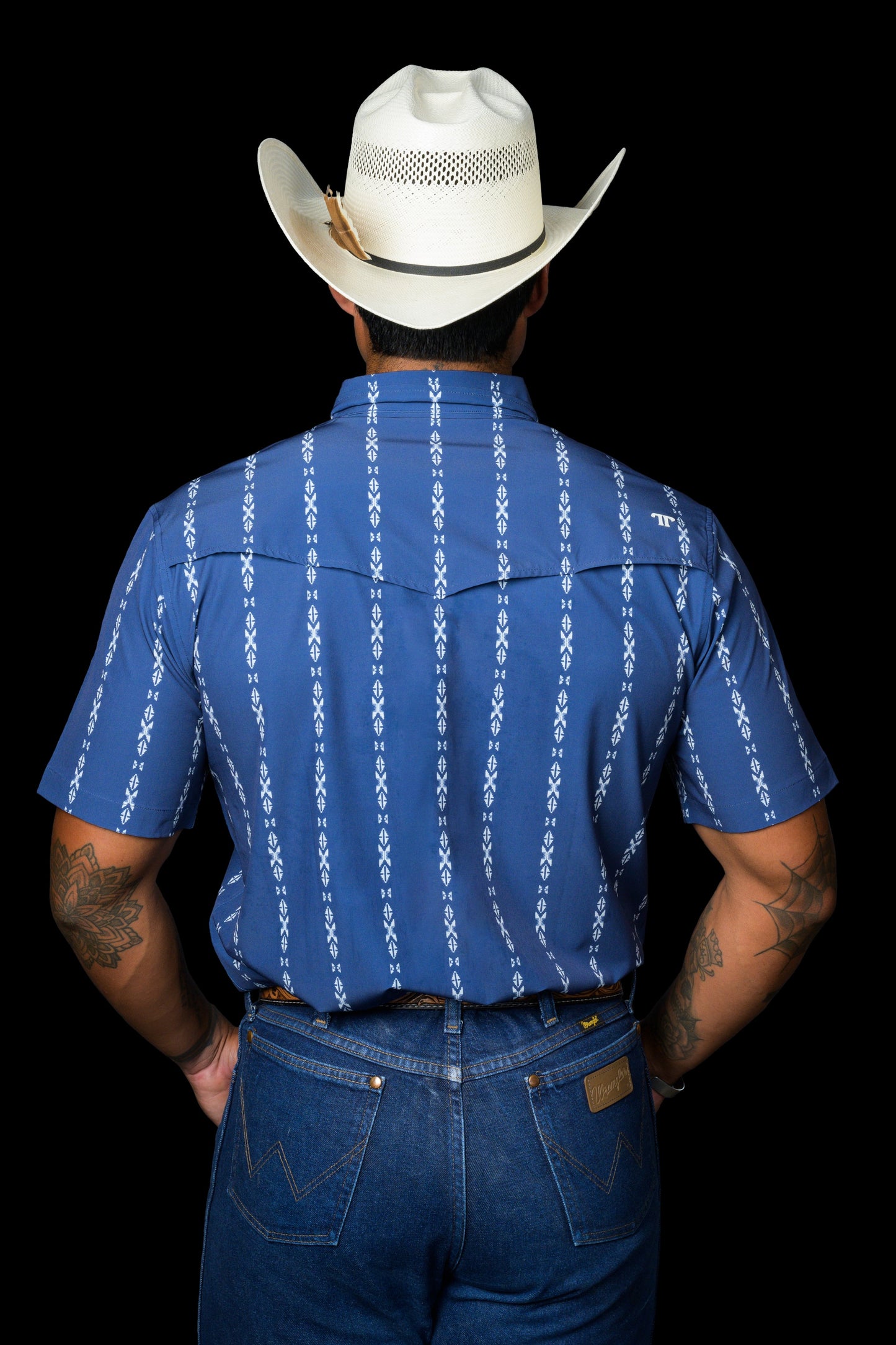 THE MAVERICK IN BLUE SHORT SLEEVE SNAP