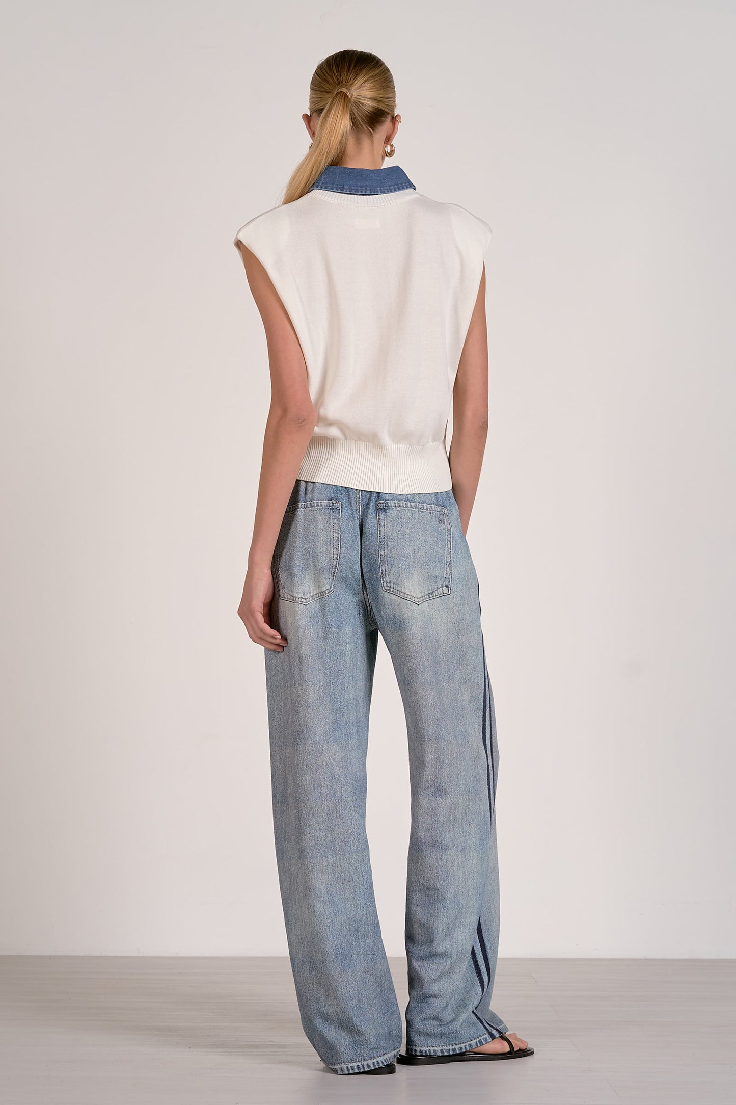 SLEEVELESS TOP WITH DENIM COLLAR